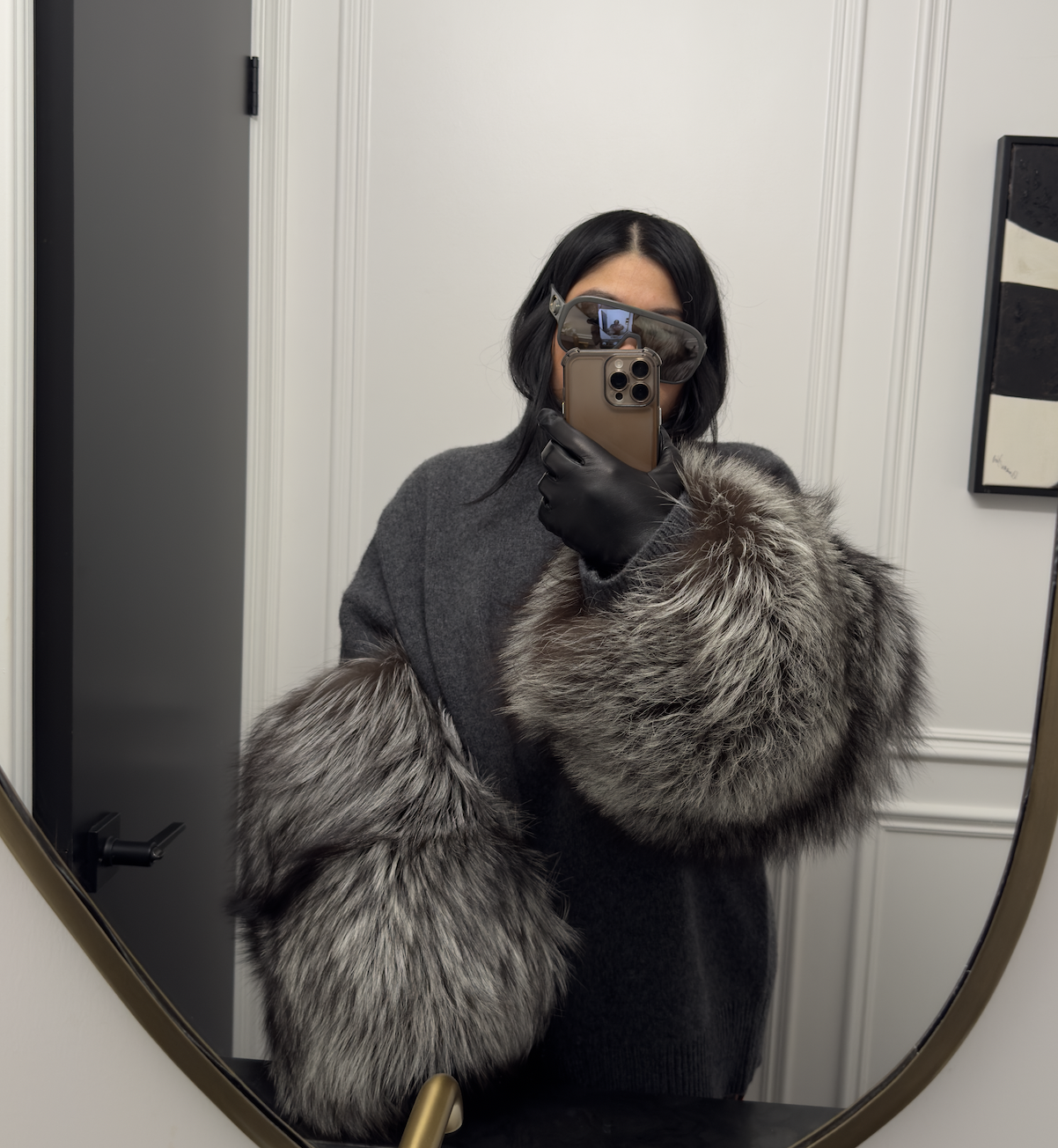 OVERSIZED CASHMERE WOOL SWEATER WITH OVERSIZED FOX FUR CUFFS