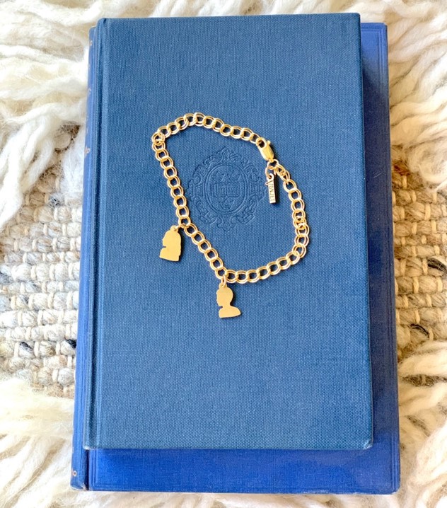 Von Jet Cut Charm Silhouette Bracelet