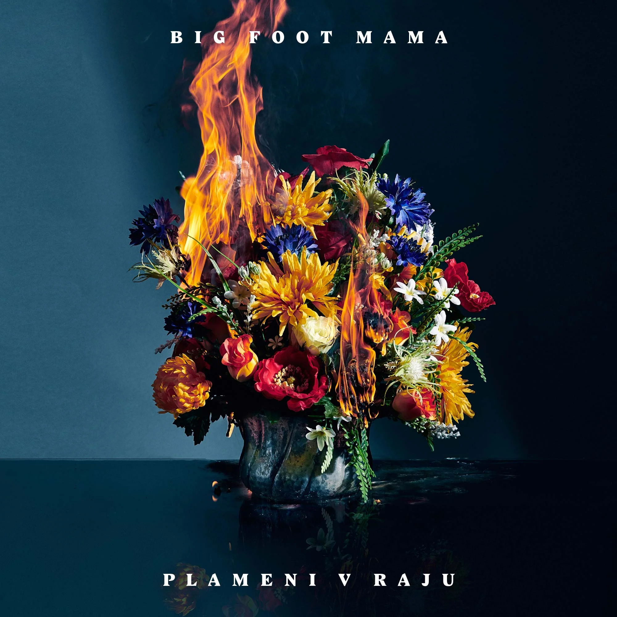 big-foot-mama_plameni-v-raju_cover_middle.jpg