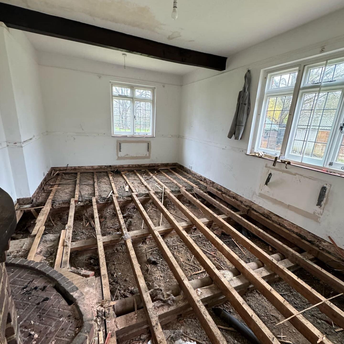 The soft strip phase is coming to an end, getting us ready for demolition next week on our new build project! 

#NewBuildProject #NewBuild #Renovation