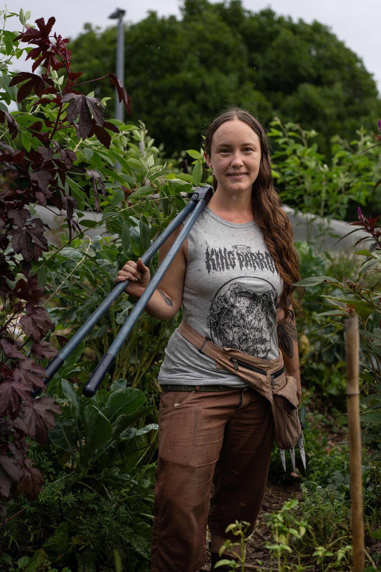  Hope helps manage the Dutton Park Growing Forward community farm. During the pandemic, a loosely formed group of gardeners, activists, and residents came together and planted three inner-city urban farms across unused public land in Brisbane. Novemb