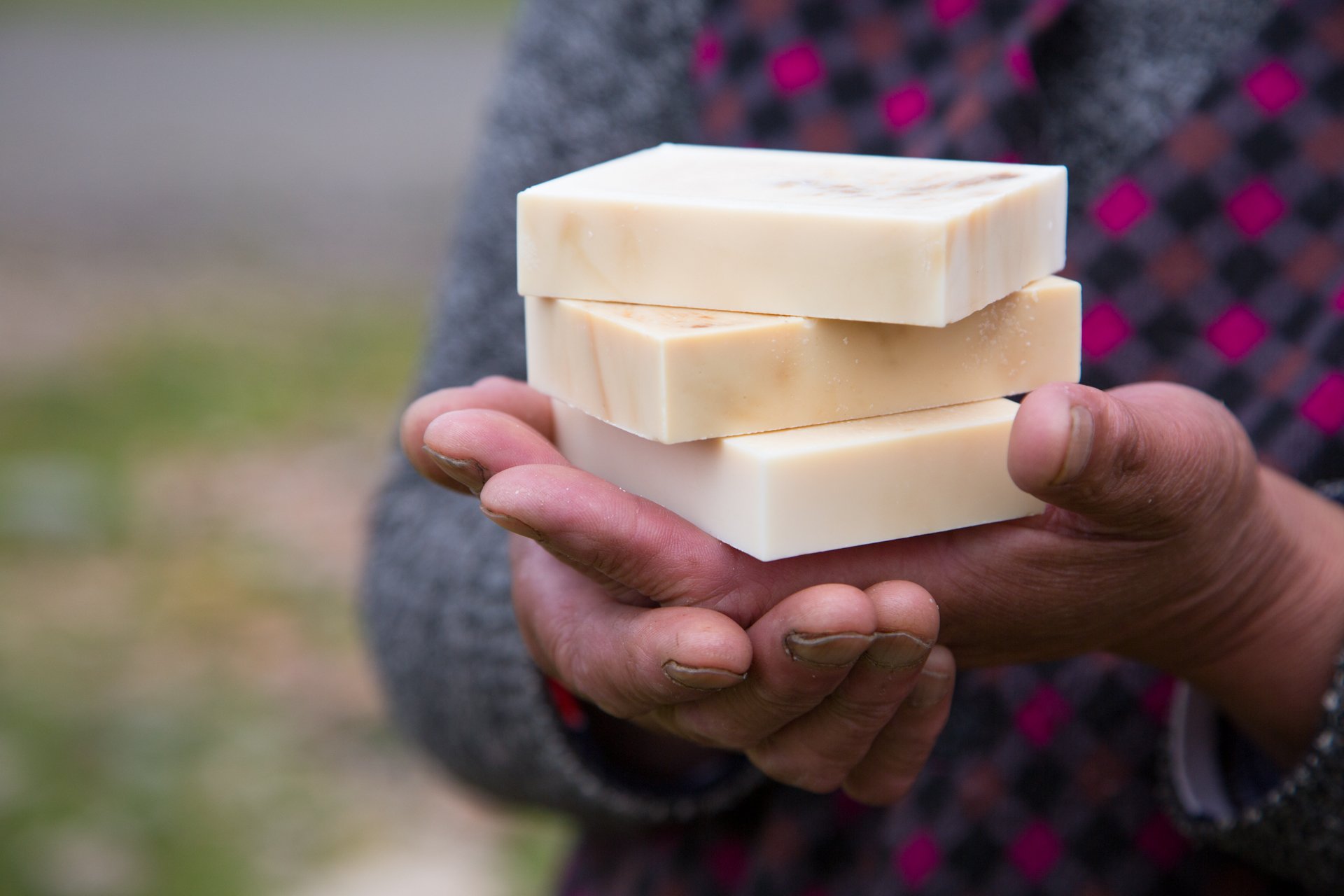  Yakma is a handmade, all-natural yak milk soap made by women of the Tibetan plateau. The social enterprise gives women an opportunity for economic independence and aims to build a safe and supportive environment for them. July 2019 // Shot for Yakma