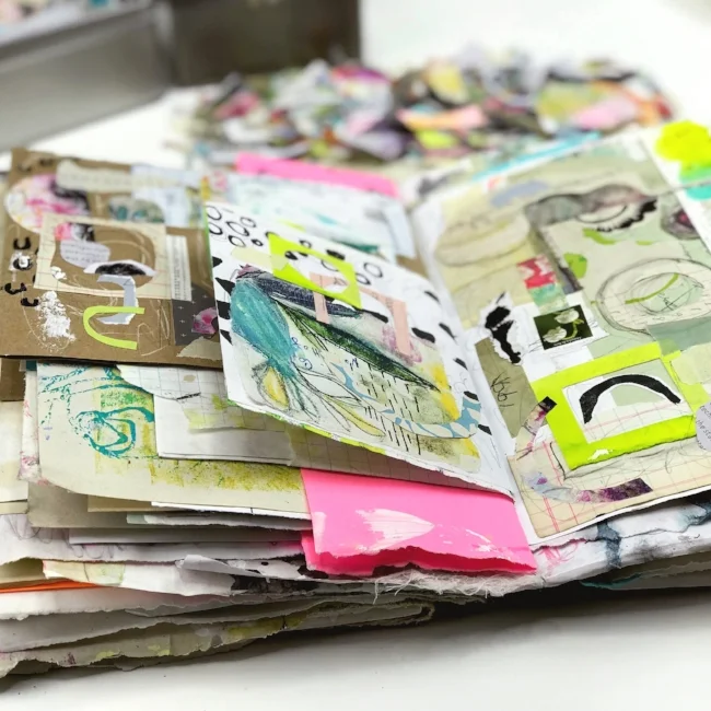 Art by Roben-Marie Smith. #artist #mixedmedia #abstract #artjournaling @robenmarie
