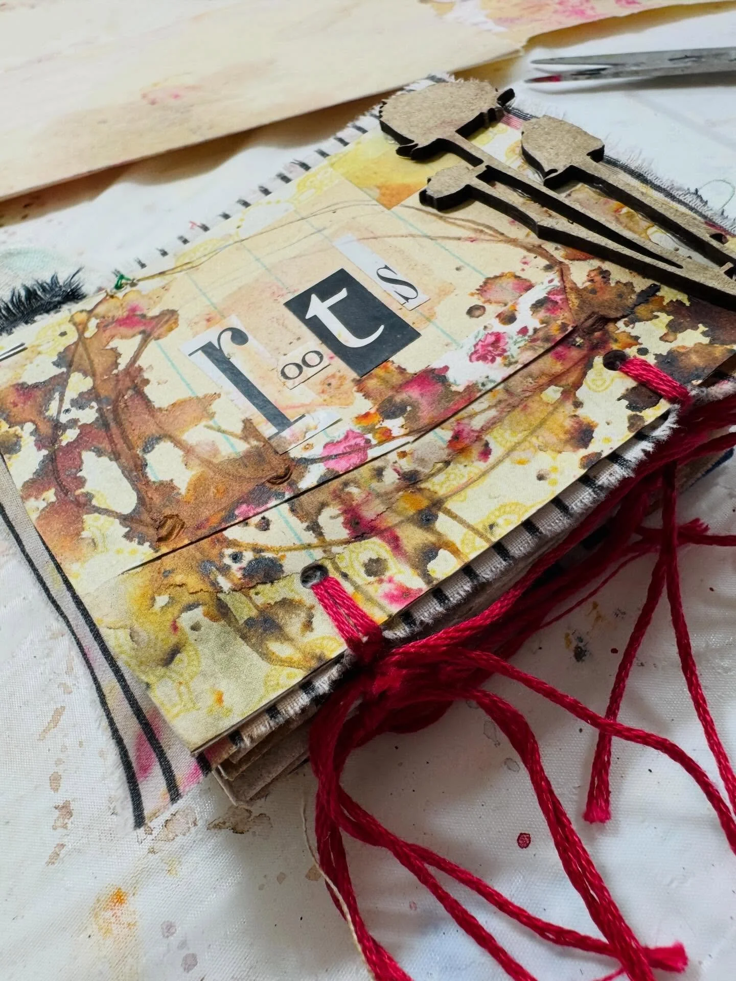 I dug into our ROOTS theme by making a Threaded Roots Memory Book&hellip;. If you are a paid member- you can find all the deeds in our classroom:

https://theuglyartclub.teachable.com/courses/decroots/lectures/64148621

I tried a technique I had been