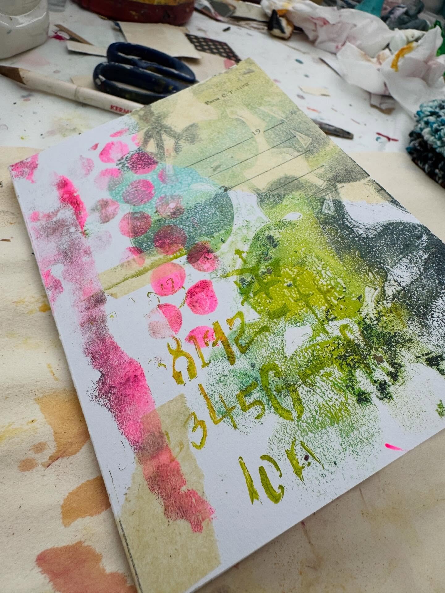Vibes for today. Gelli printed card with a dash of collage thrown in for good measure. And the numbers&hellip;. That is my stencil and can be found over with @stencilgirl_products - it is called High Impact. 💚 much love to you today. 

#handmadecard