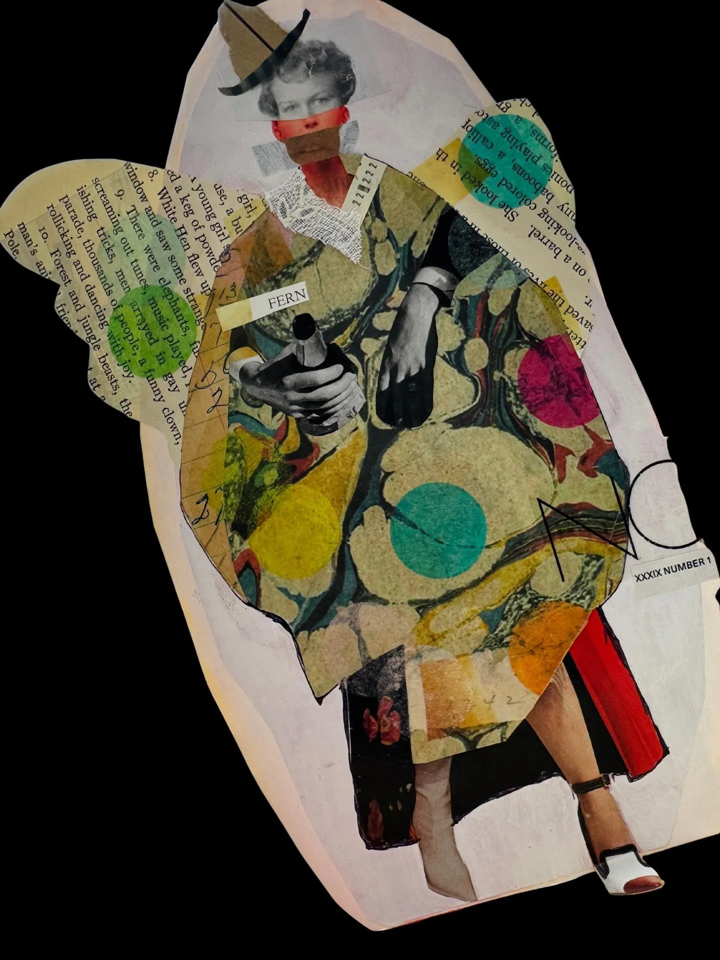 Fern is strutting her way into your life in full fashion. If you are a paid member of @theuglyartclub - my video lesson is up and ready for viewing. 

She is a good time. And is looking for some friends. 

#misfit #paperdoll #artcommunity