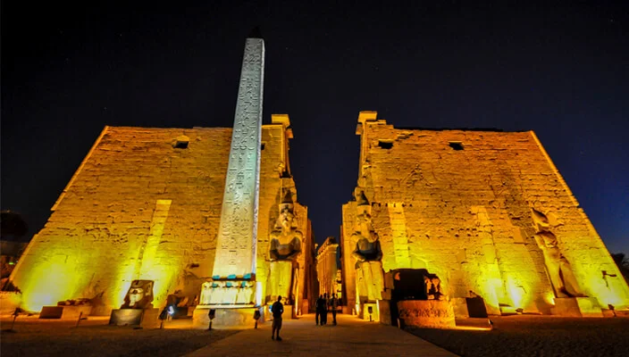 Templo_Luxor_Egipto.jpg