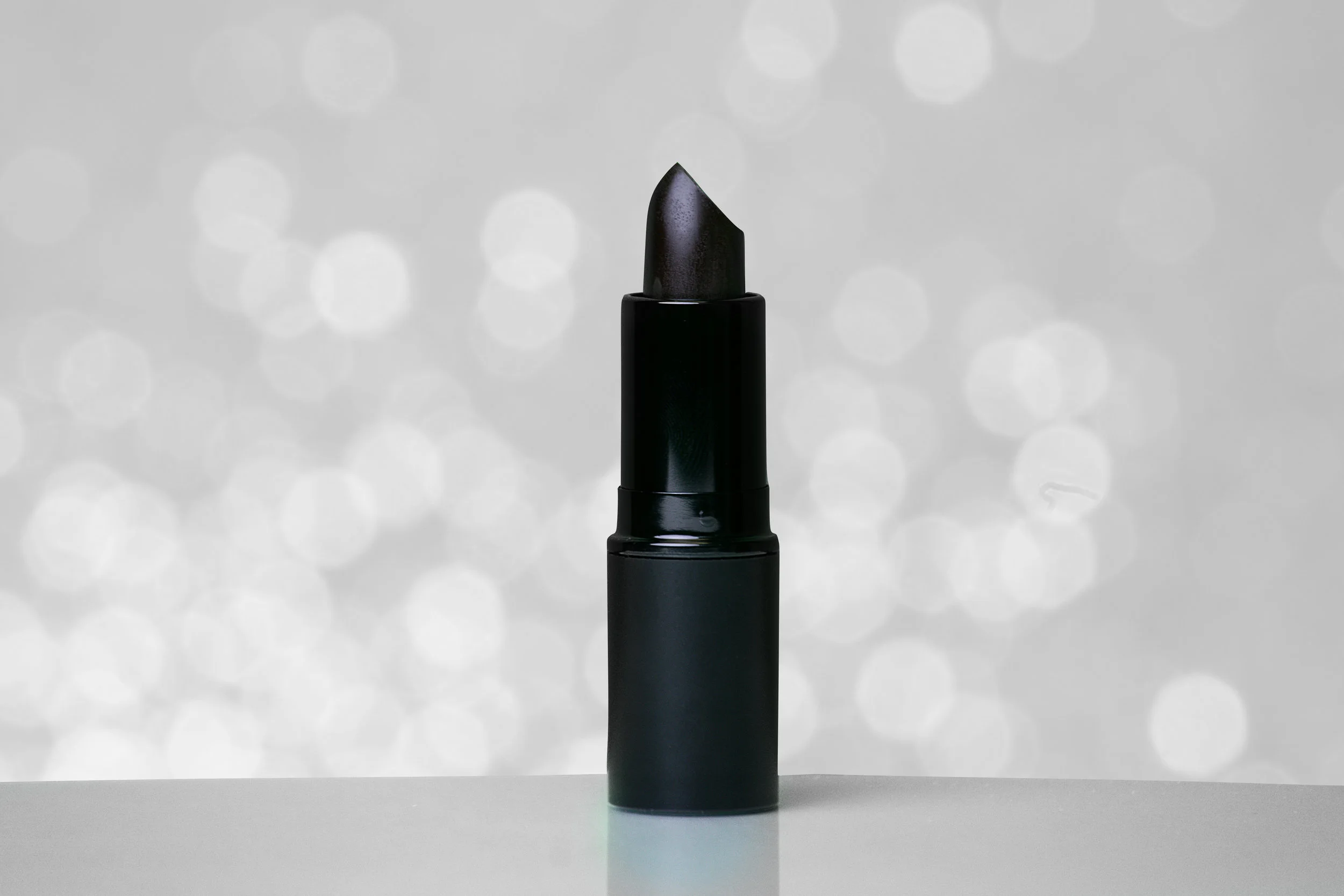 MBM Cosmetics Photographed By Lola Scott Art 2015 - Image 9.jpg