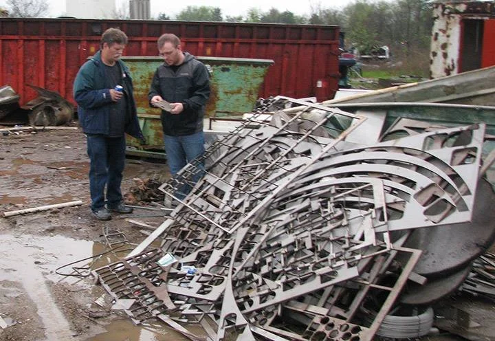 monumetal scrap yard pics.jpg