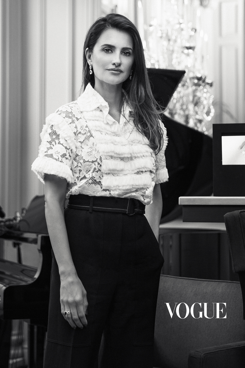 Penelope_Cruz_Vogue_Thailand_3.jpg