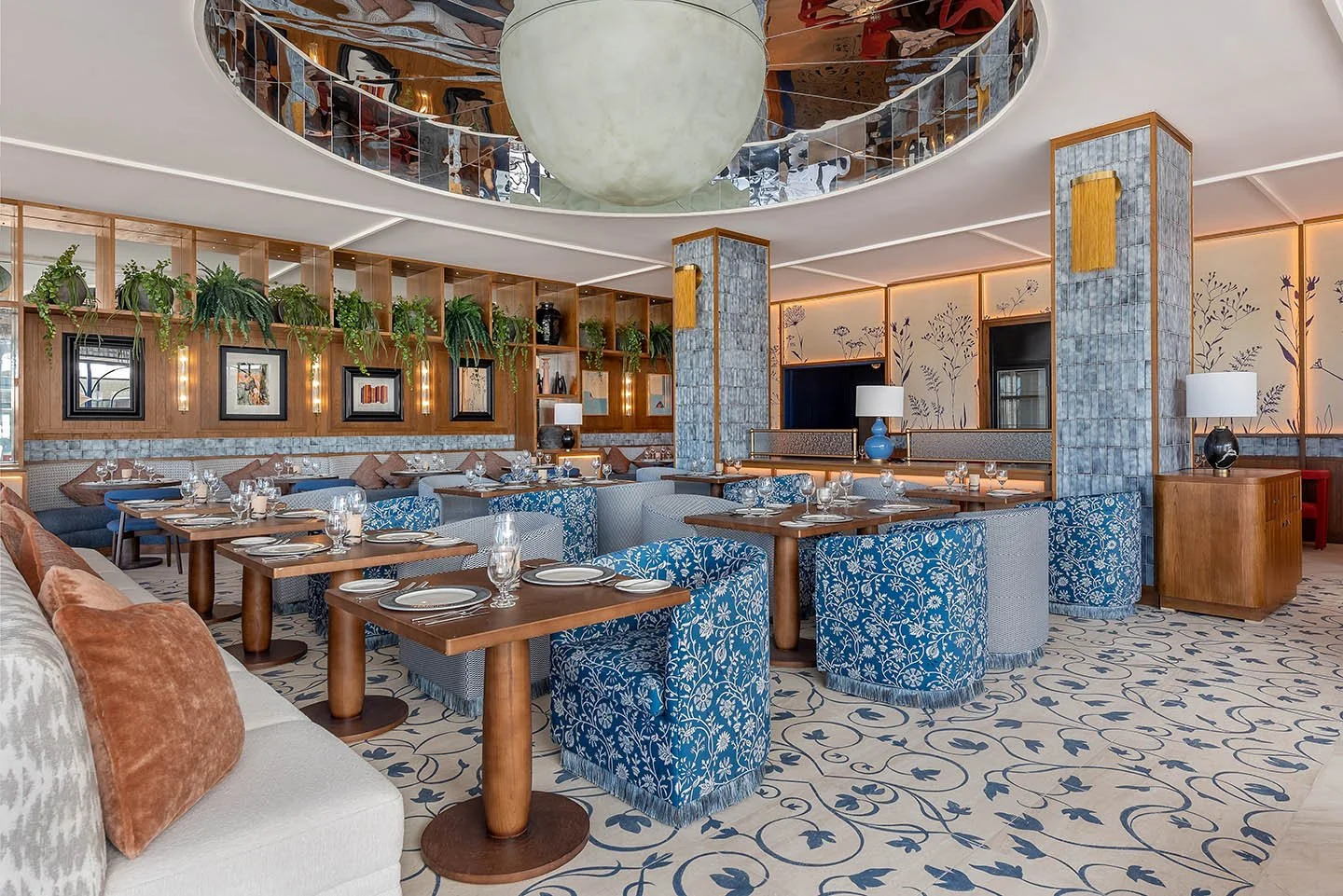 50_OCM_BluemoonRestaurant.jpg