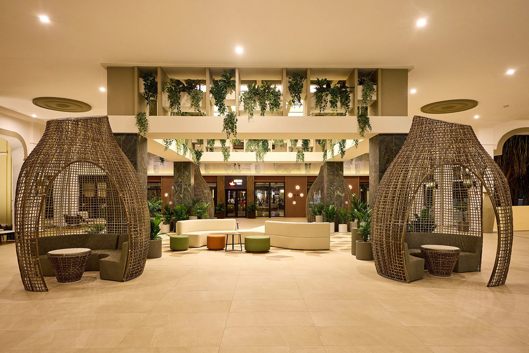 GNC_25_086 - Lobby_reception.jpg