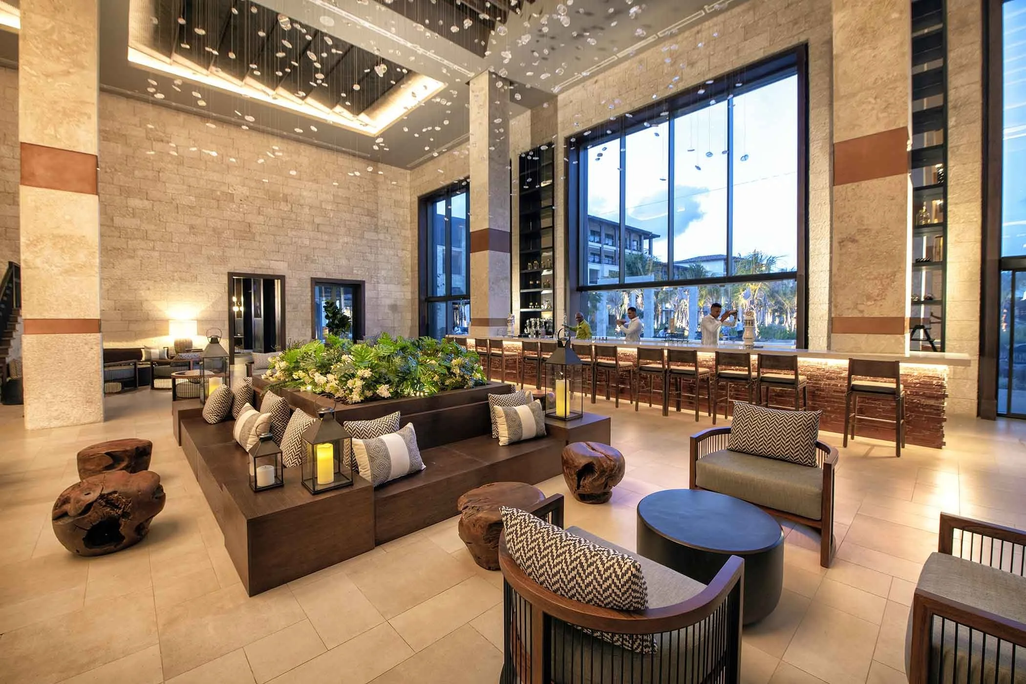 lopesan lobby bar.jpg