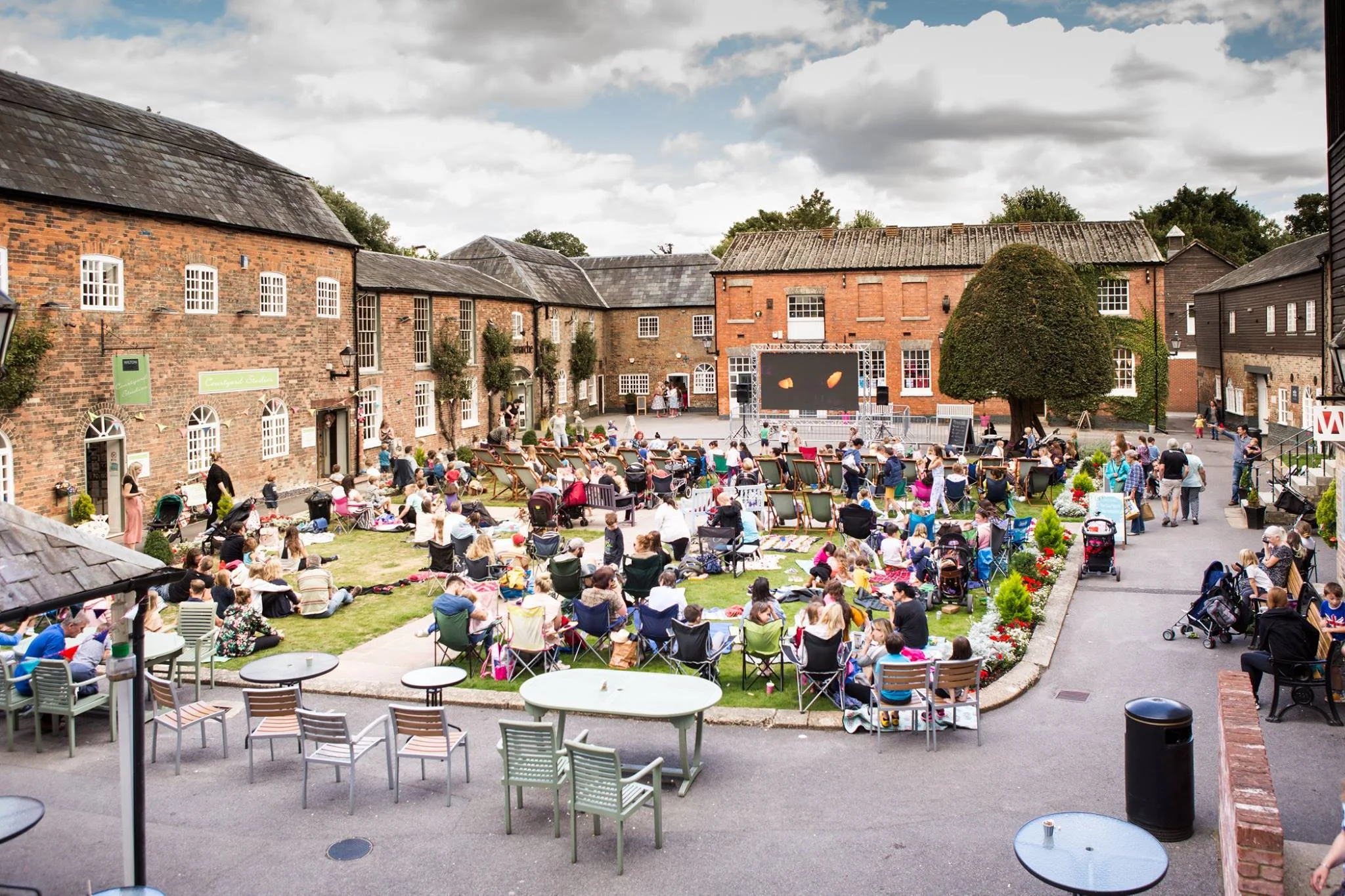 Pop-up Cinema Club