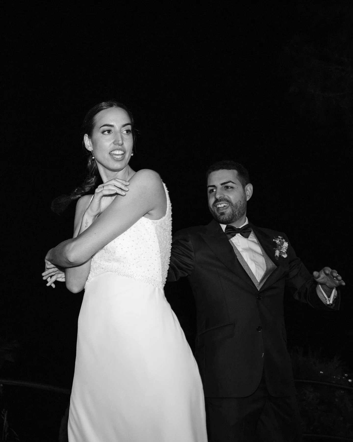 Si palabras todas las emociones que vivimos en la boda de Mariona &amp; Sergio 🎇🎆🖤

@merionspm @sviudez 

Venue: @lafinka4.1