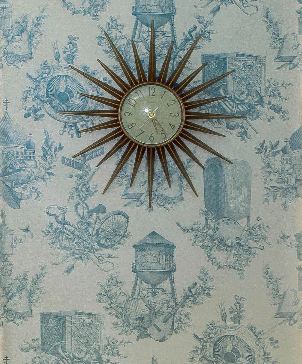 Clock + Wallpaper KEVIN Crop BEST?.jpg