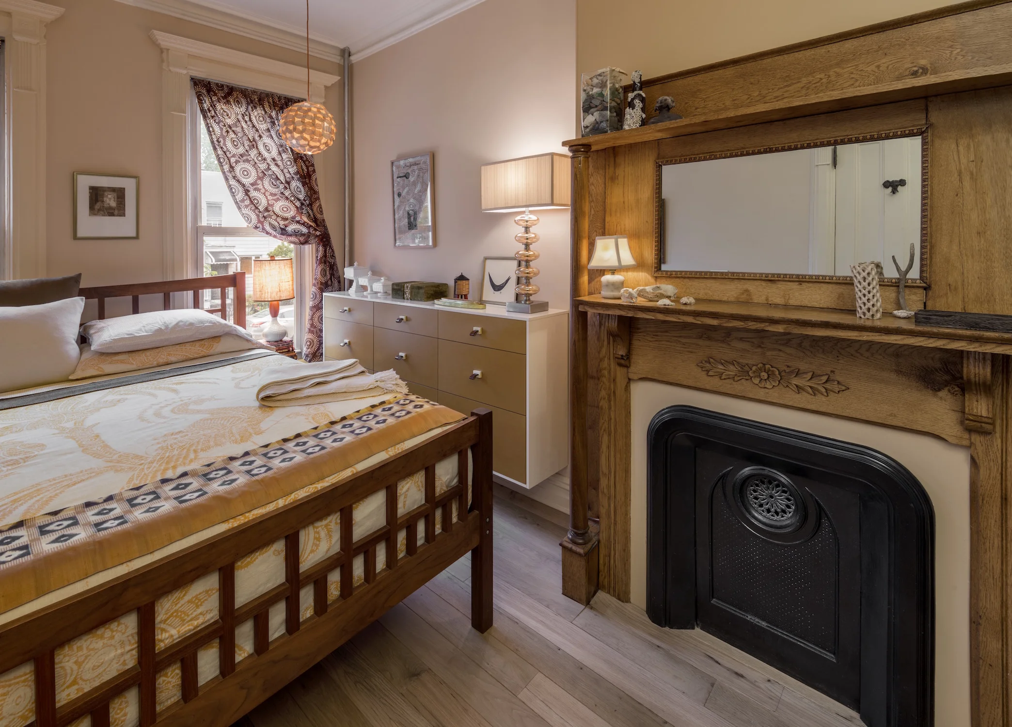 1 Angle Master Bed and Mantel red15-17flat_max.jpg