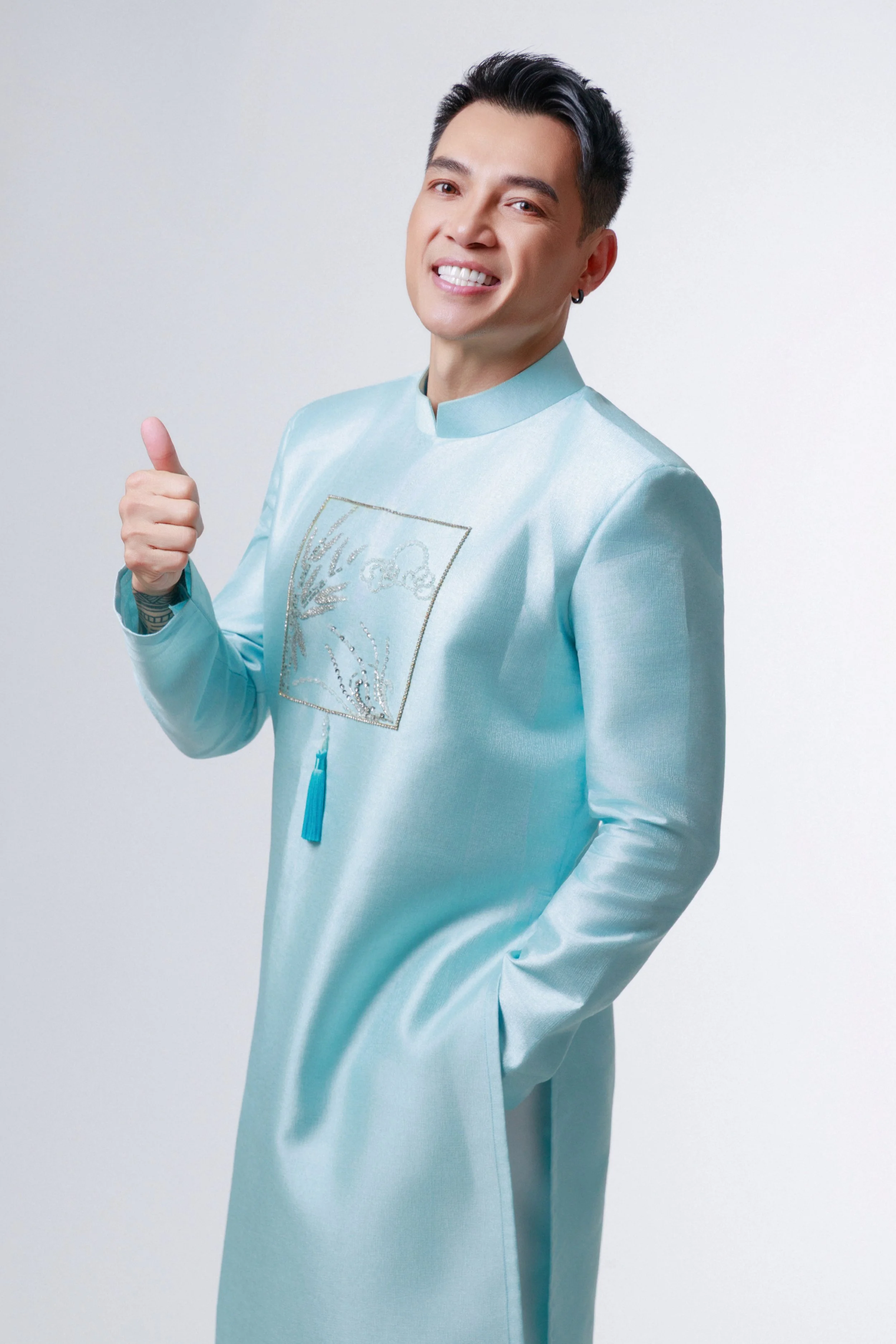 aLTQuang11337 copy.jpg