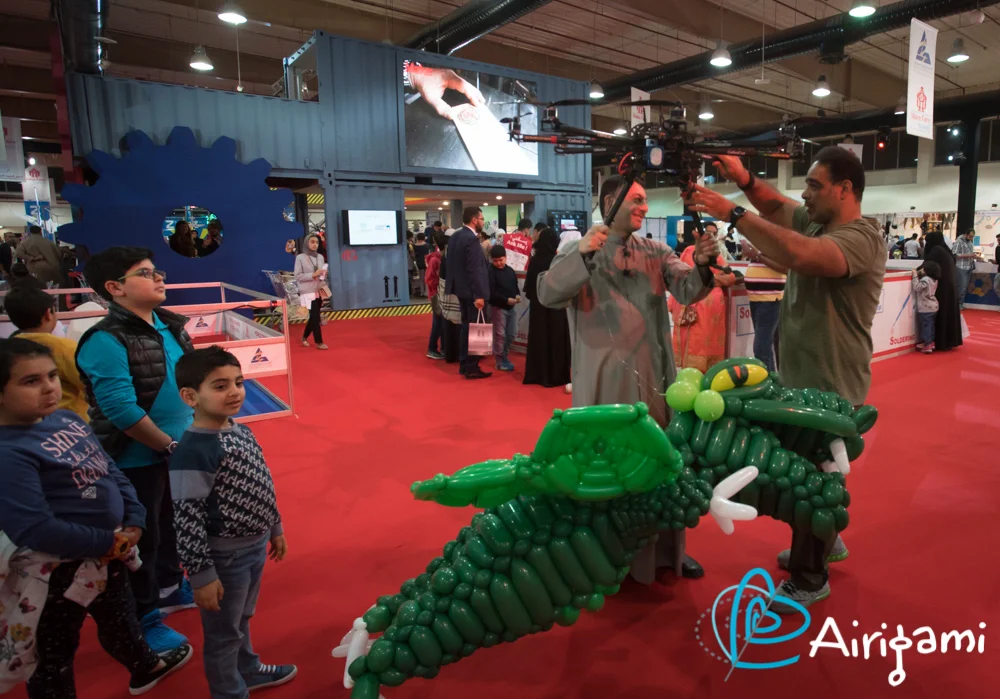 Almost flying balloon dragon