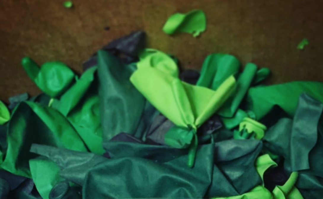 Don’t litter! Once balloons have been enjoyed, they should be popped and disposed of properly. Whenever possible Airigami composts our latex balloons.