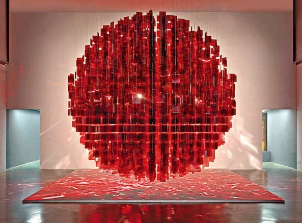 Julio Le Parc, Sphère rouge (Red Sphere) (2001—12). Plexiglass and nylon. 122 11/16 inches (diameter). Collection of Jorge M. and Darlene Pérez. Exhibition view: Julio Le Parc: Form into Action , Pérez Art Museum Miami (18 November 2016—19 March 2017). Courtesy Pérez Art Museum Miami. Photo: Oriol Tarridas.