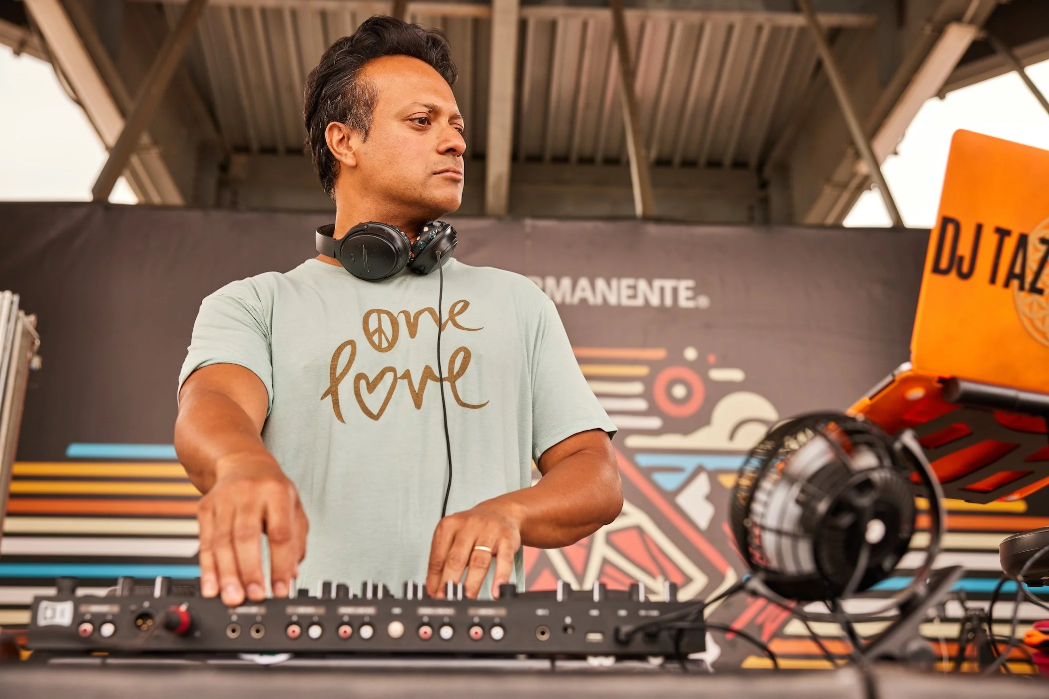 COLLECTIVE RYTHM MOVEMENT  &amp; SOUND JOURNEY