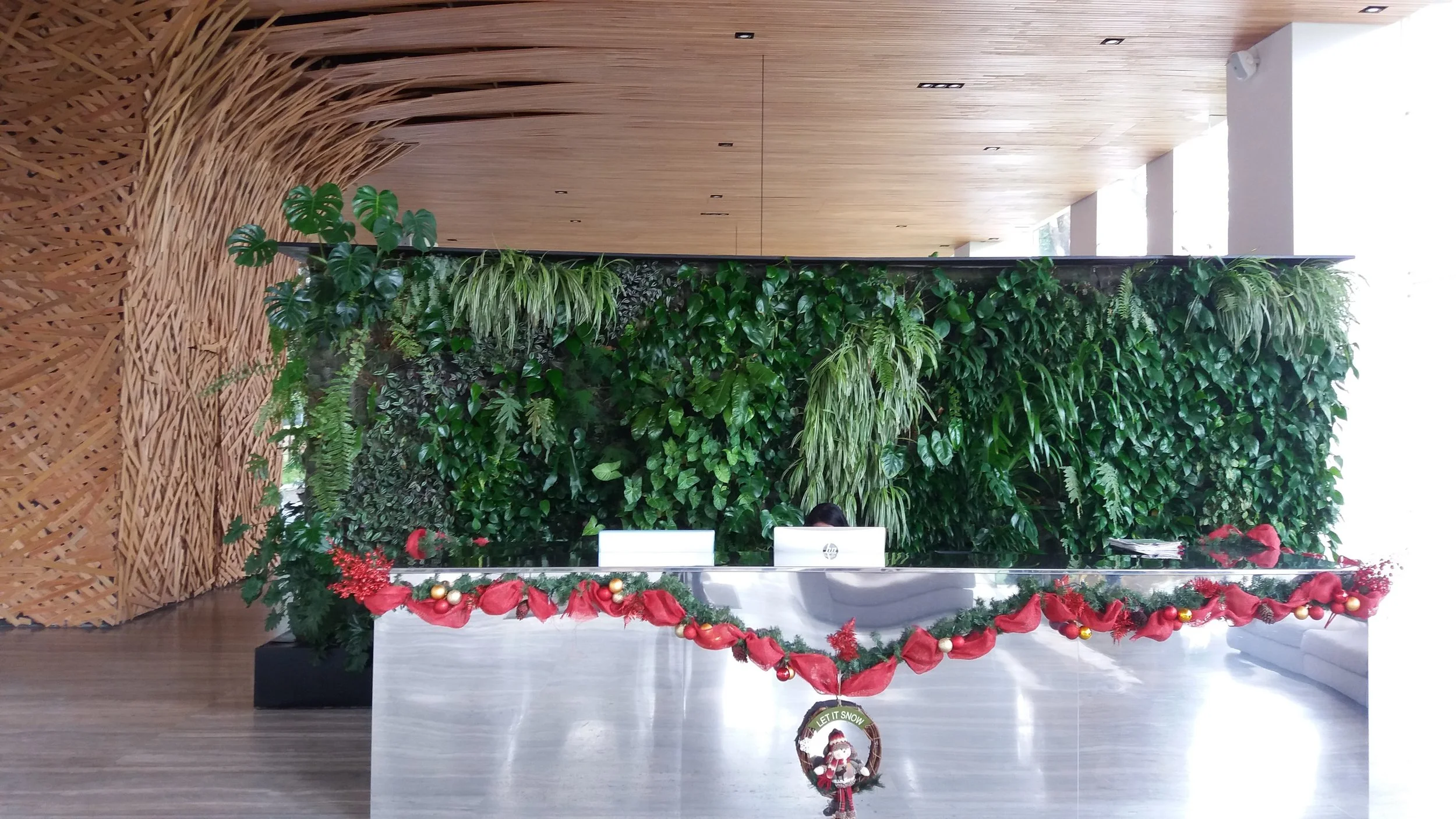 Proyectos Jardines Verticales y Muros Verdes — Jardines Verticales y