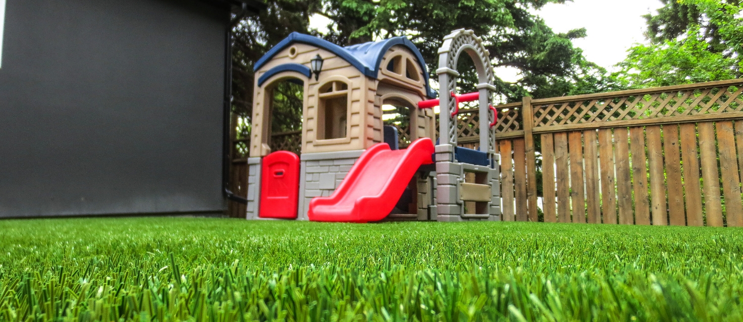 Artificial Turf Canada _ Perfect Turf _ Calgary _ Vancouver _ 030 _ Residential turf _ playground turf.jpg