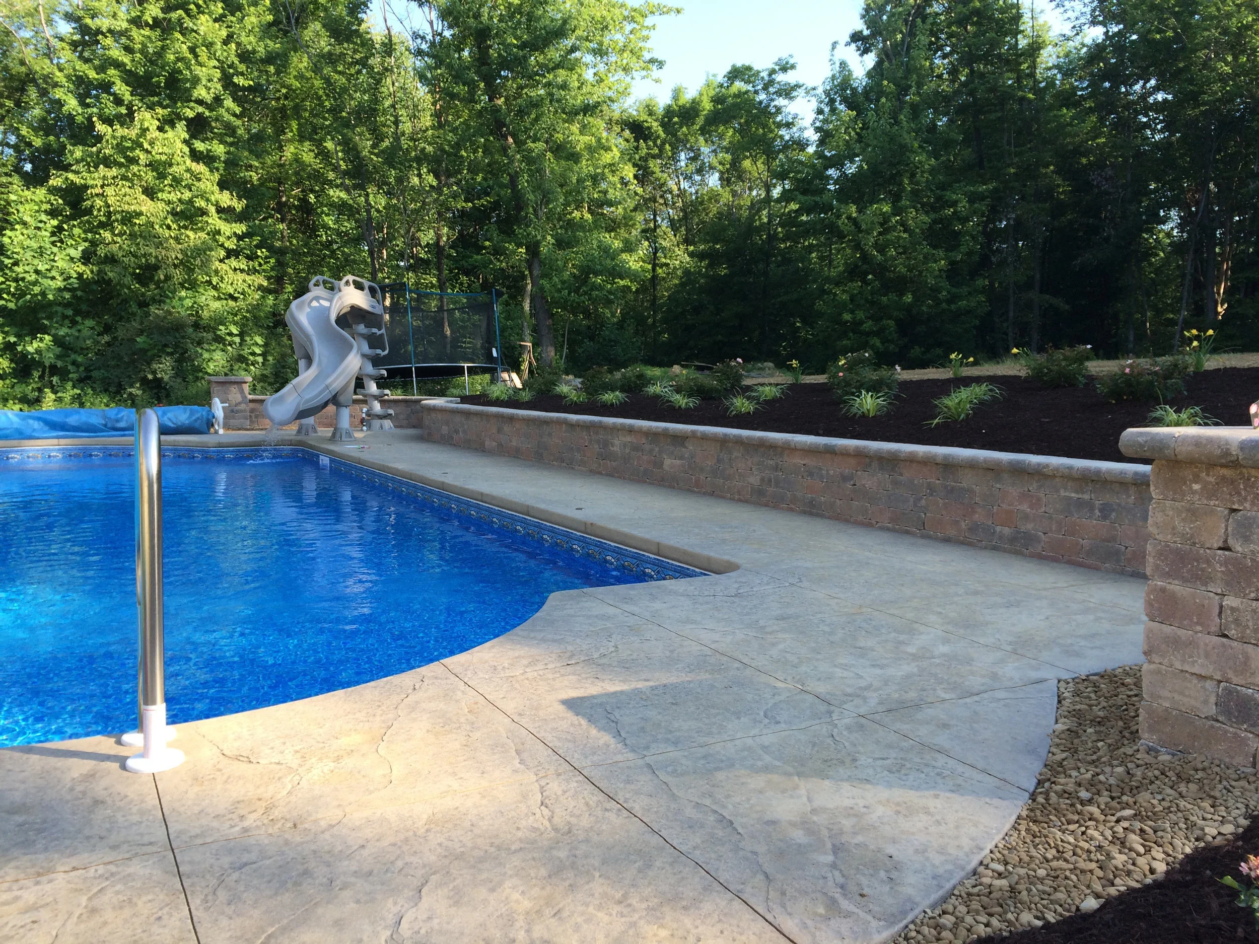   RETREAT-STYLE OUTDOOR SPACES  