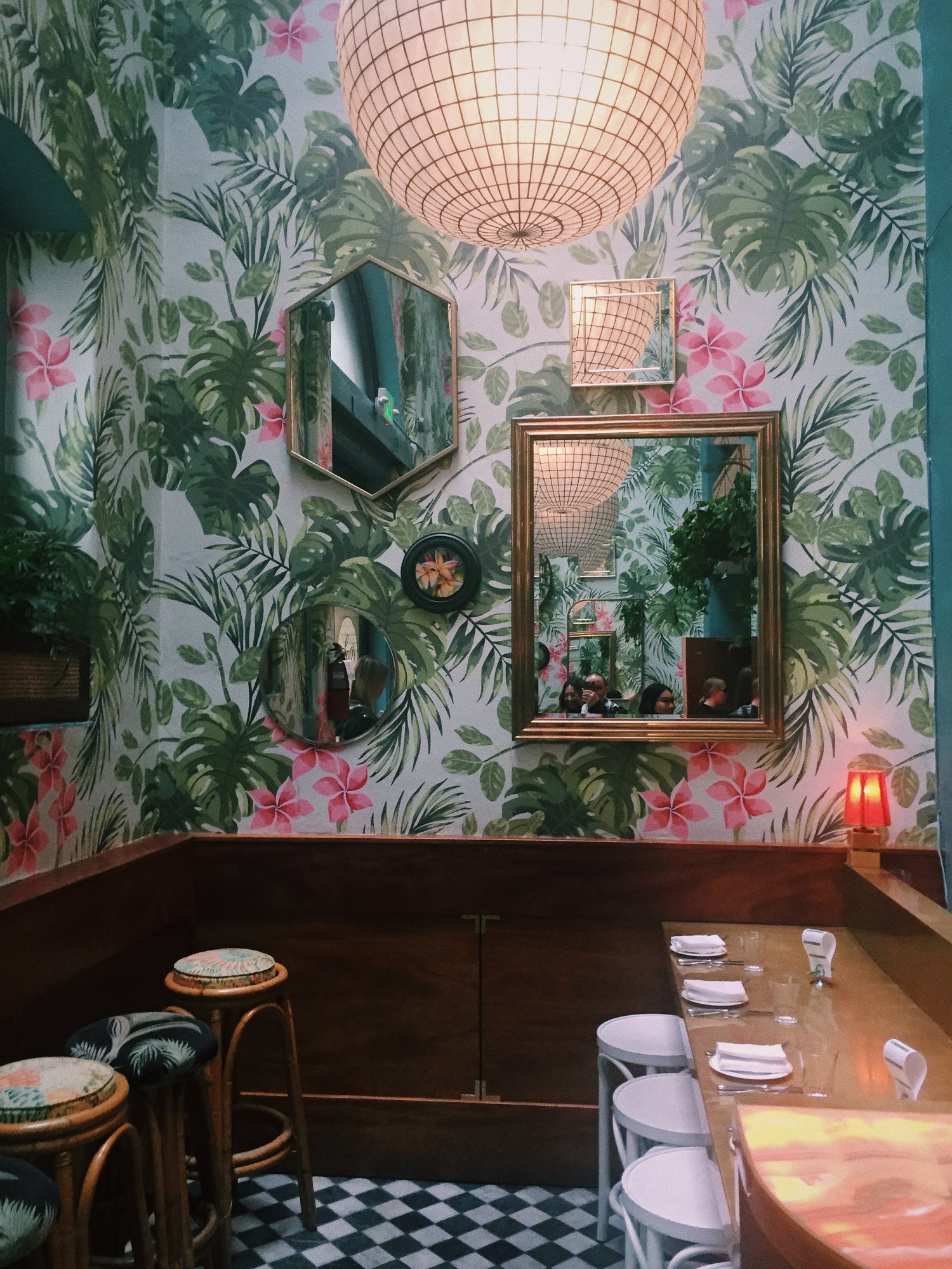 Leo's Oyster Bar in SF