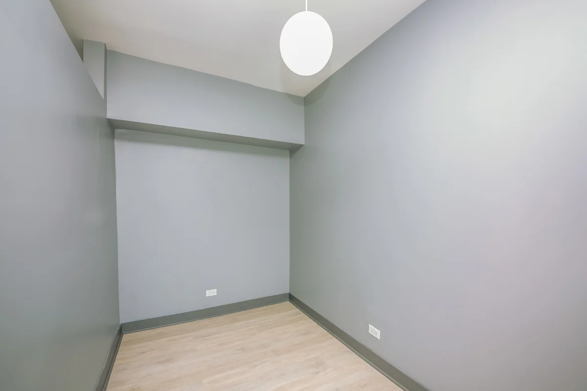 7_1bedroom1.jpg