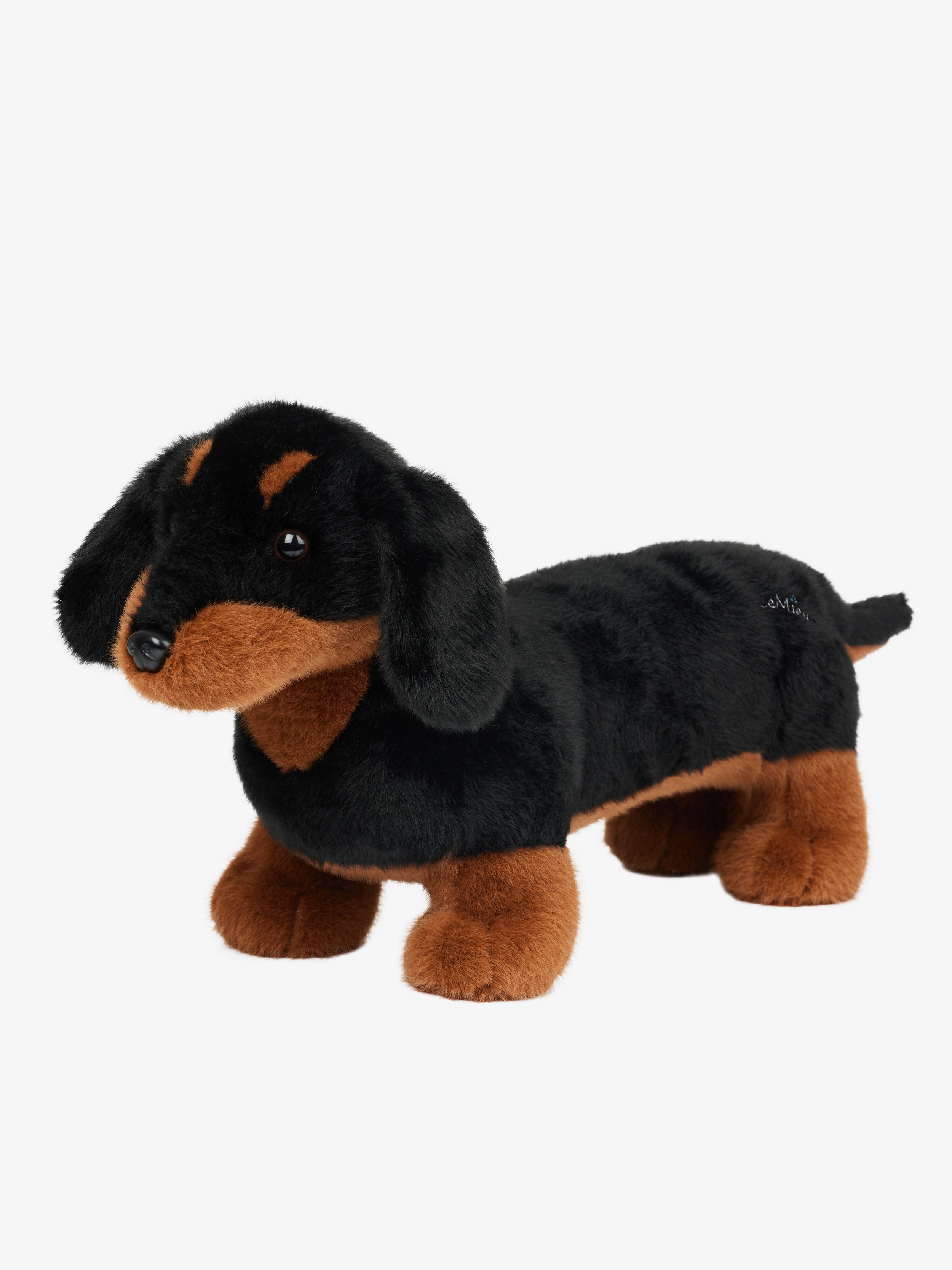 lm-aw23-toydog-sausagedog-hr_copy.jpg