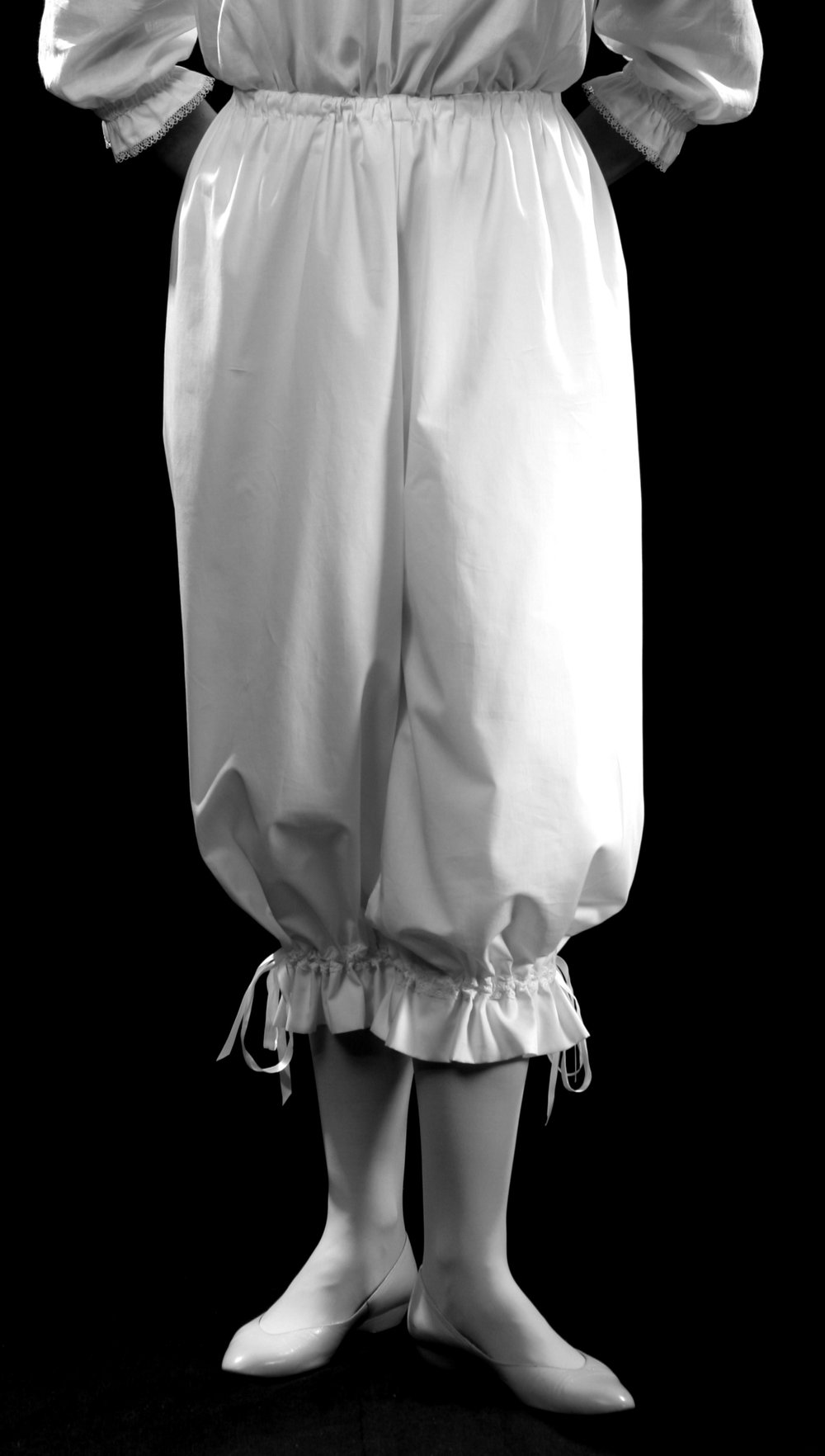 TIL: Bloomers, the short gym bottoms worn by Japanese girls in Anime ...