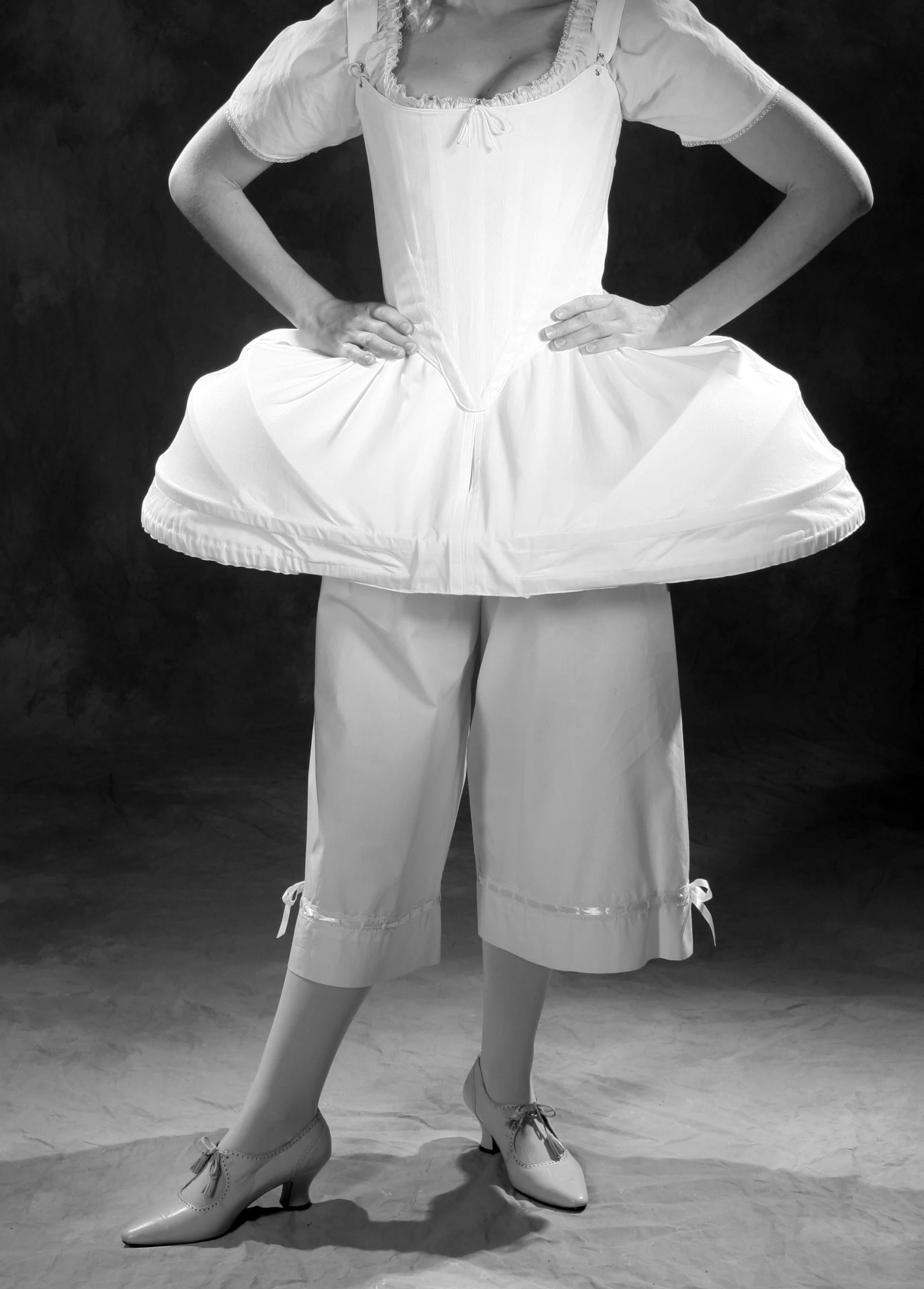 Period Corsets full pannier.JPG