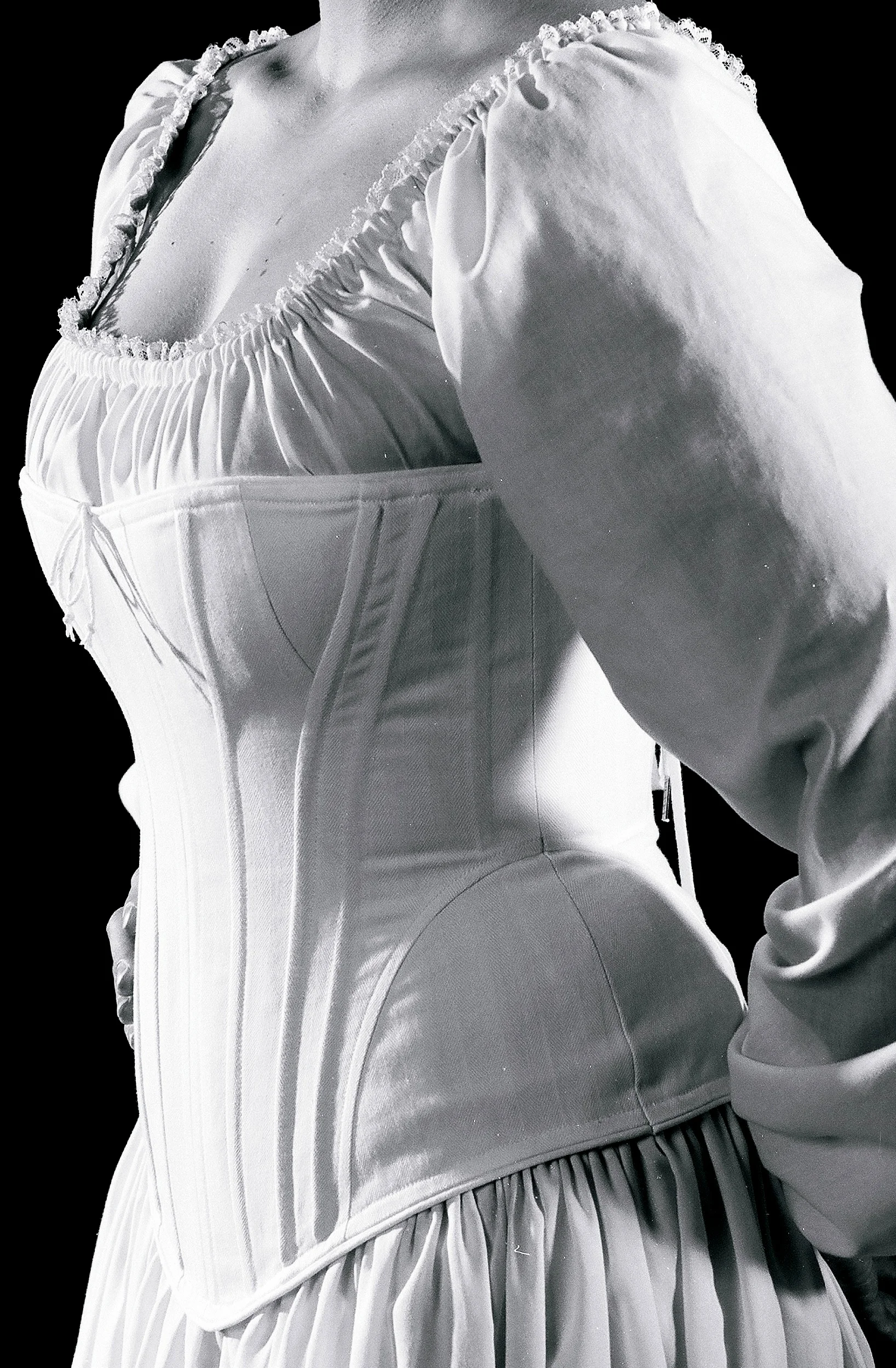 Period Corsets Theodora side2.JPG