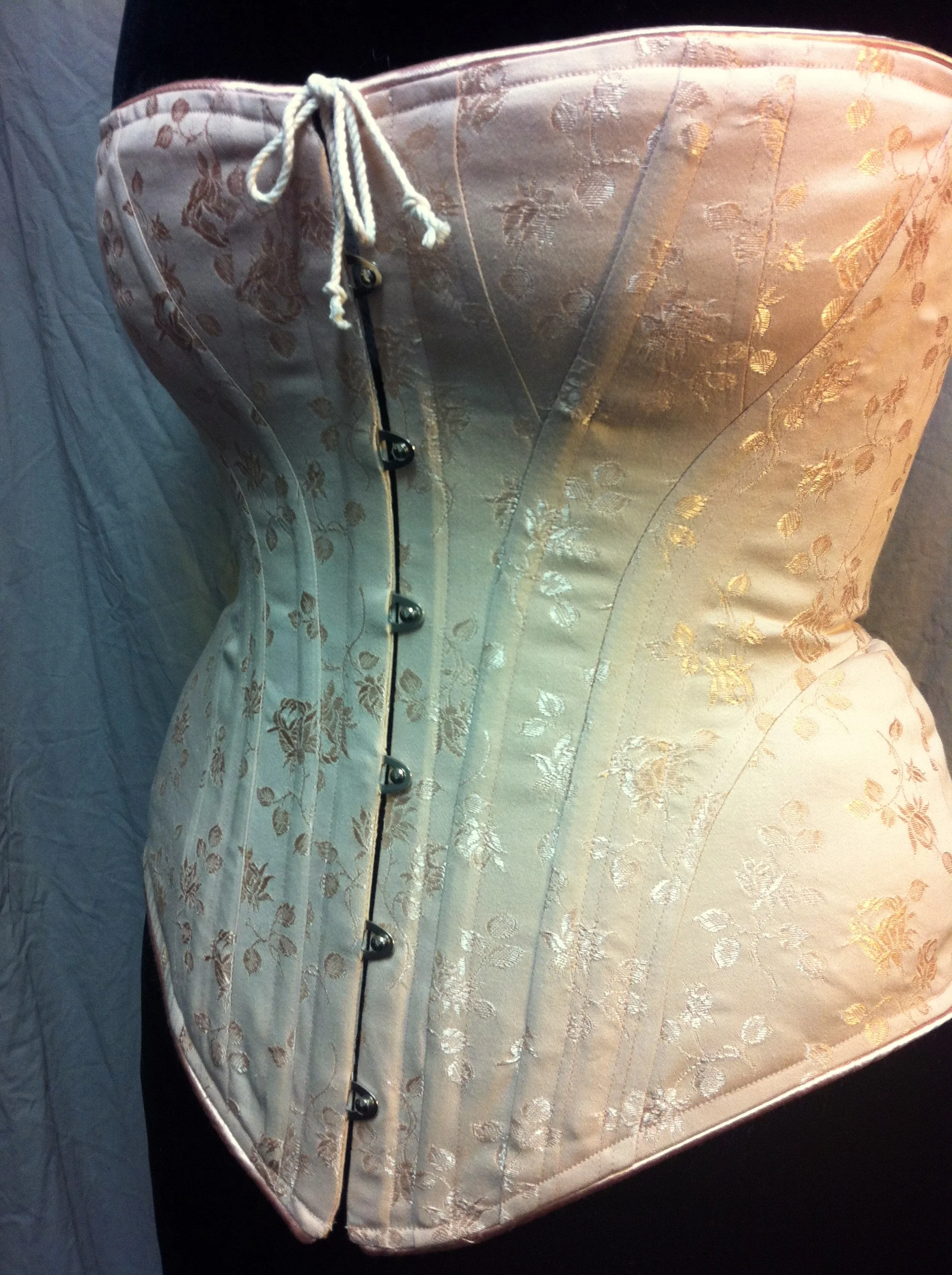 beige brocade theo.JPG