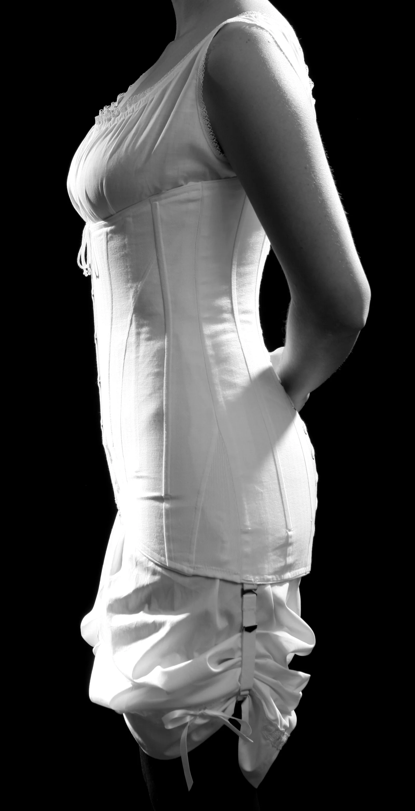 Period Corsets Edith side.JPG