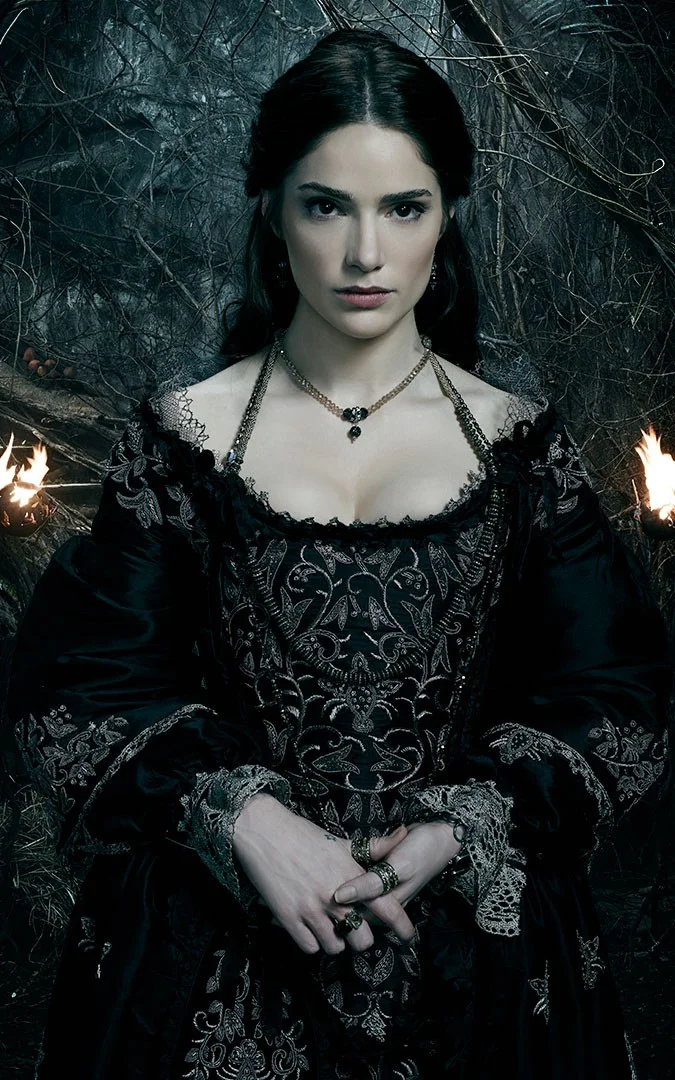 Boned bodice for Salem