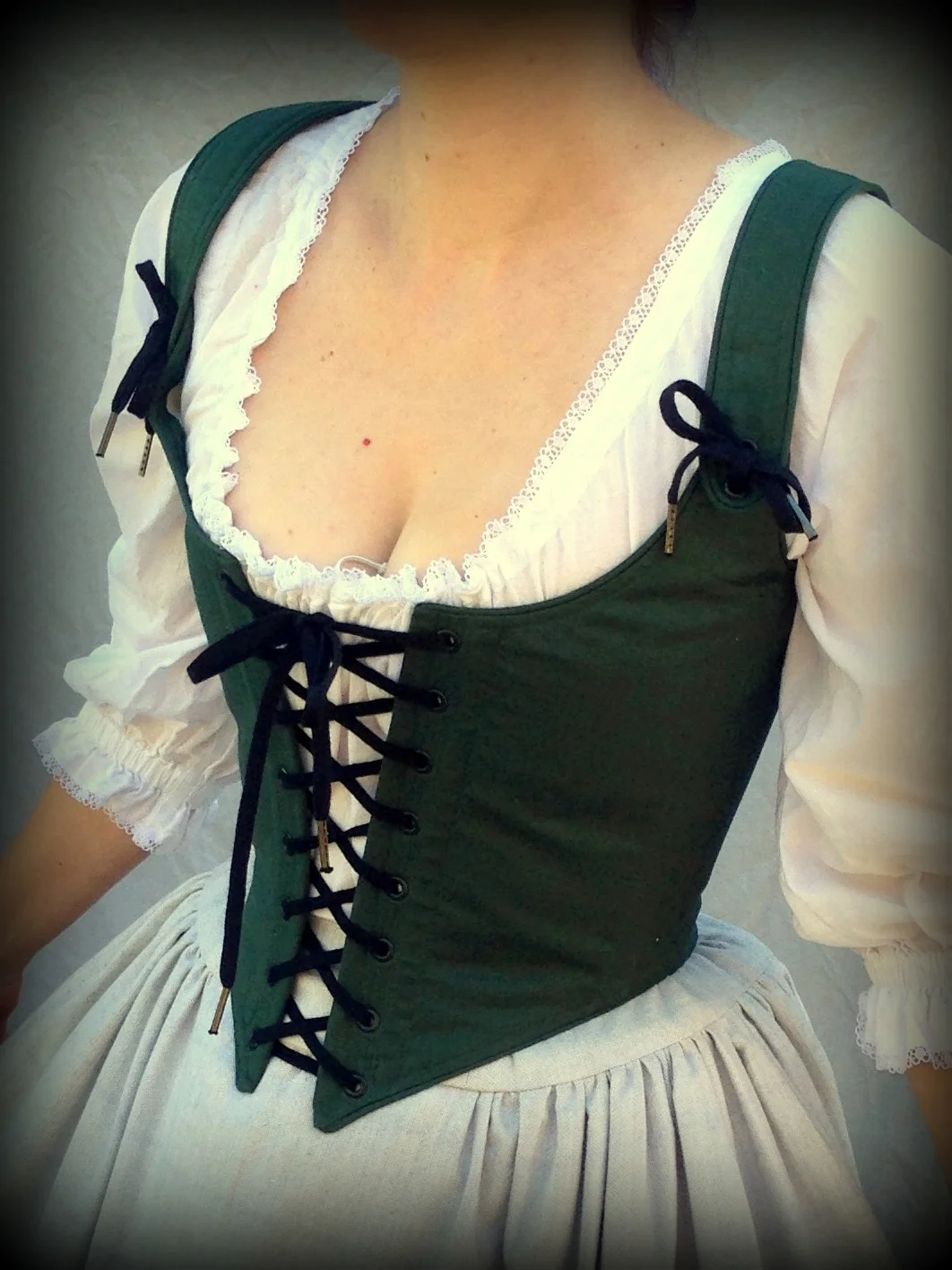 Ren Faire Bodice- Hunter