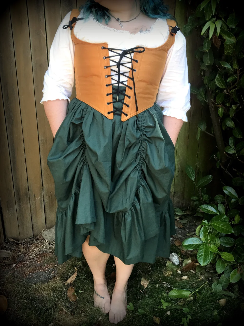 Add pockets to your Ren Faire Skirt  Period Corsets