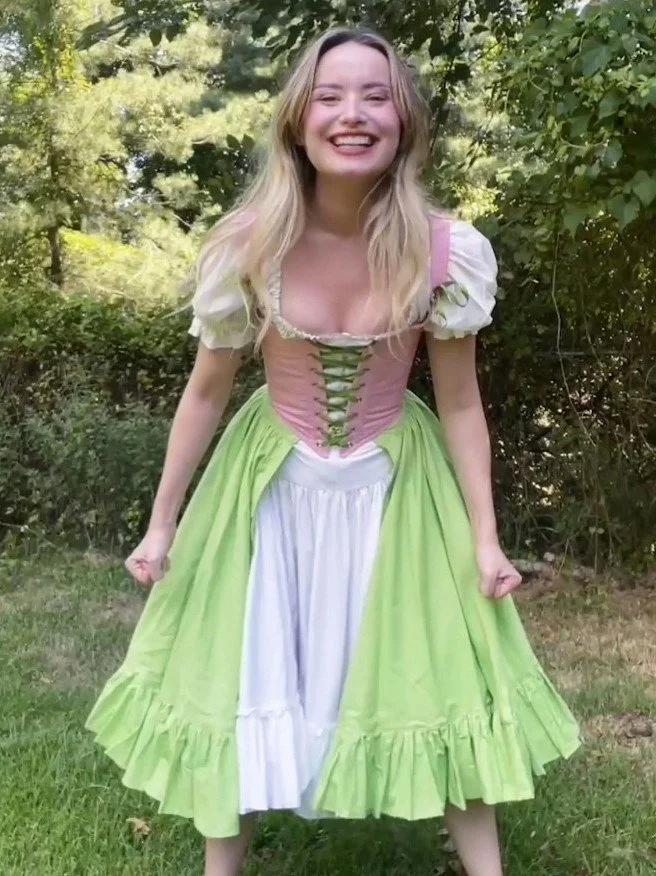 green ren faire dress Renaissance Faire Dress Medieval Costume Irish Boho Full Costume S/M / Rose