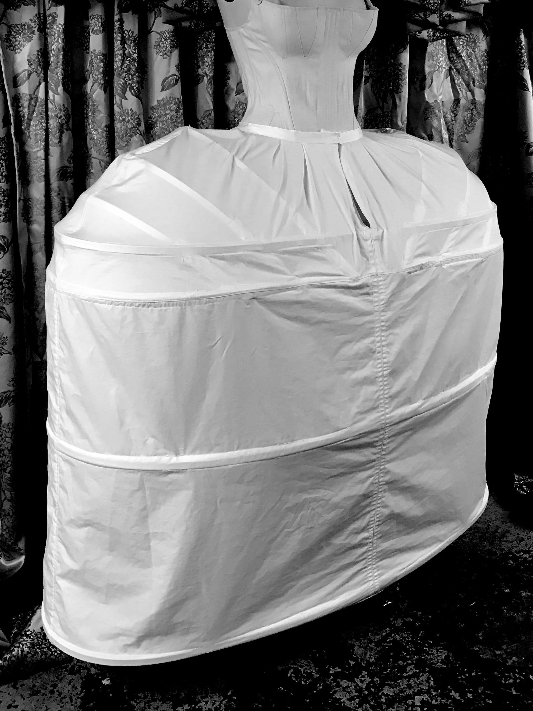 Extra Wide Long Full Pannier