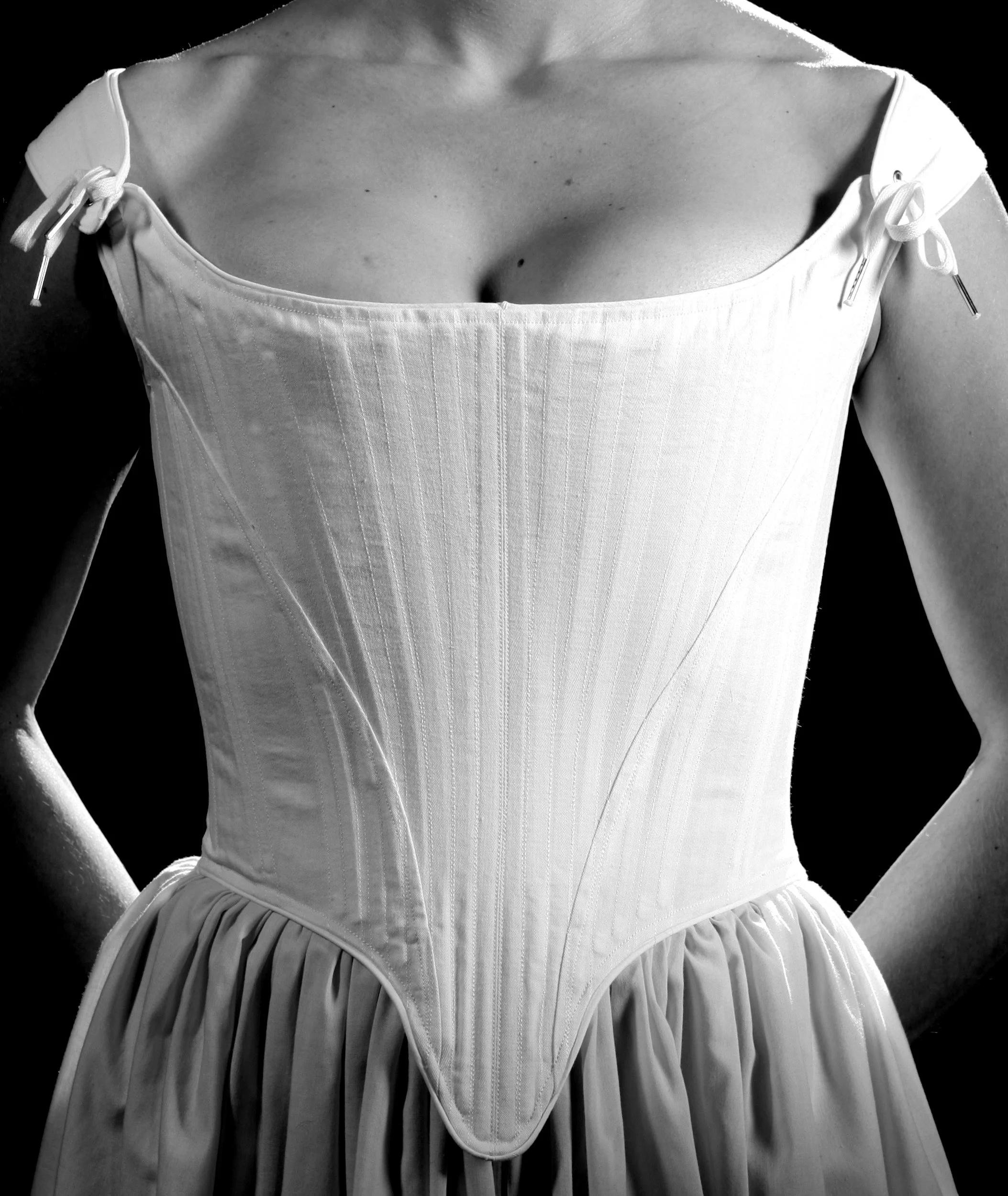 Period Corsets Kristina no tabs.JPG