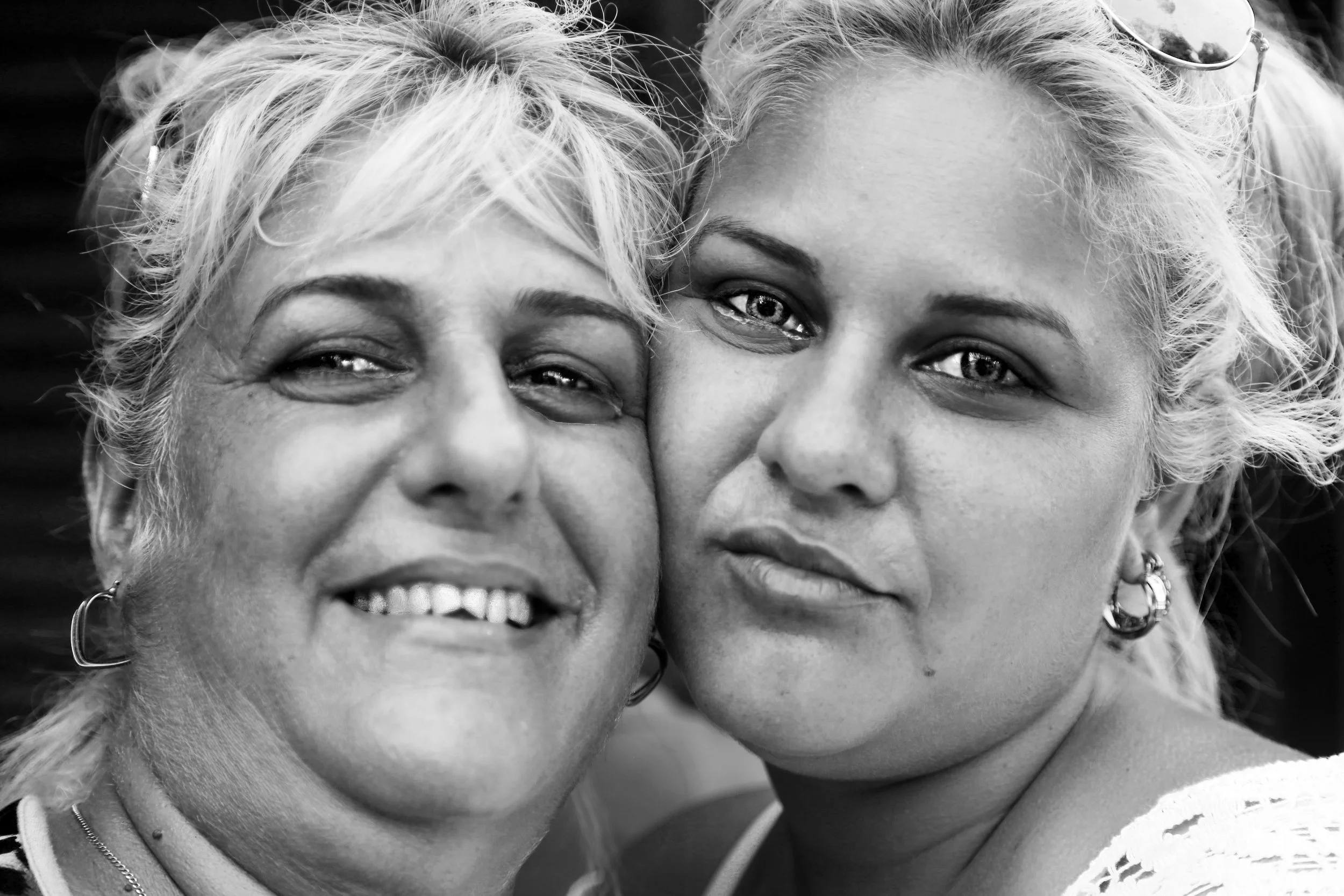 Mother and Daughter, BW Print, Villares, Cuba 2015 (People 1)