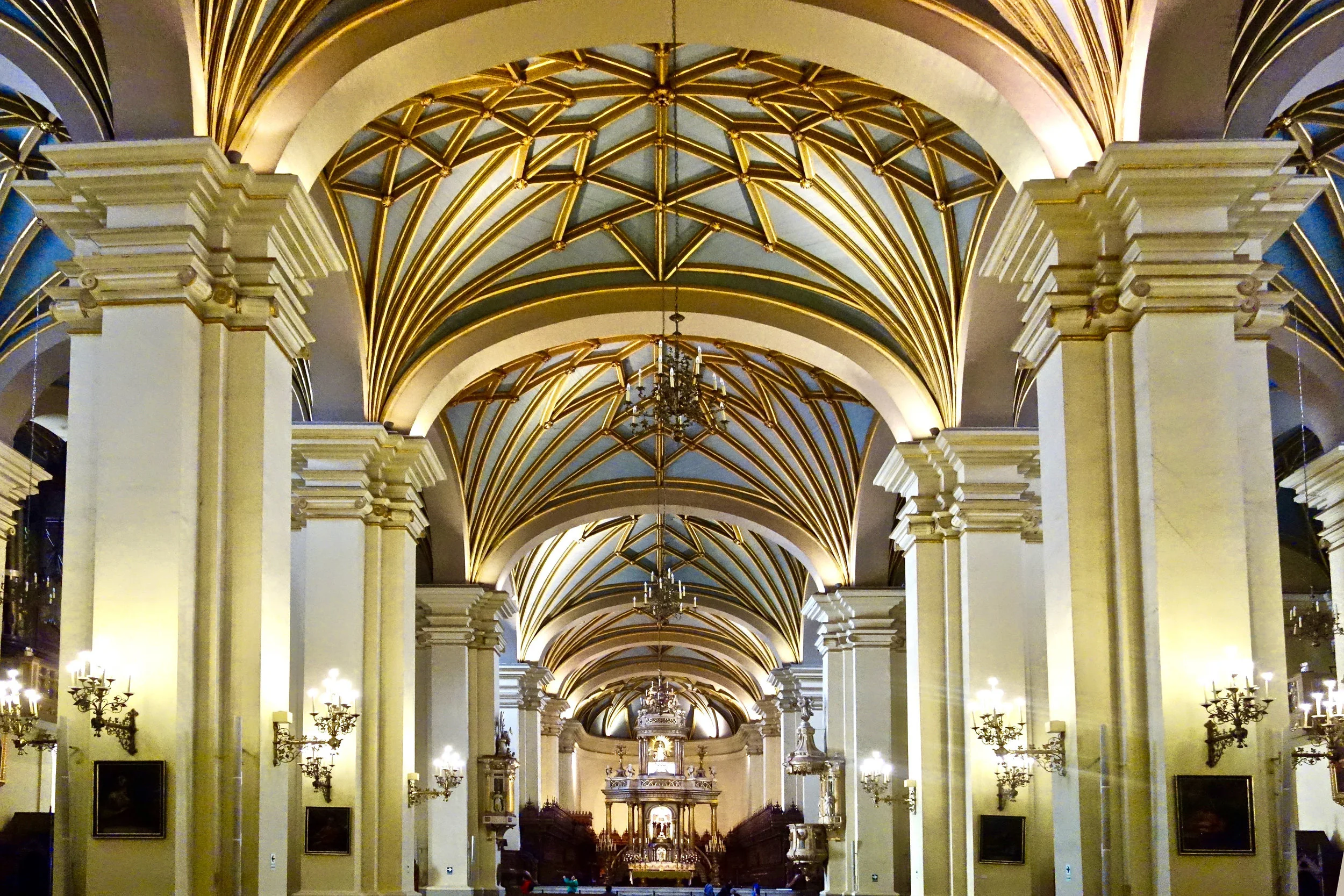 "Roman Basilica", Interior, Rome, Italy 2007 (Interiors 9)