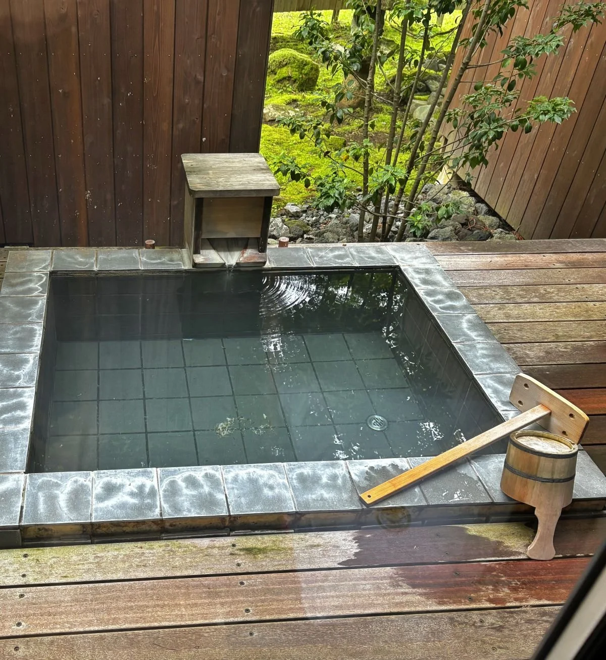 Wellness in Hakone – Ein Aufenthalt zwischen Onsen, Ruhe und japanischer Ästhetik