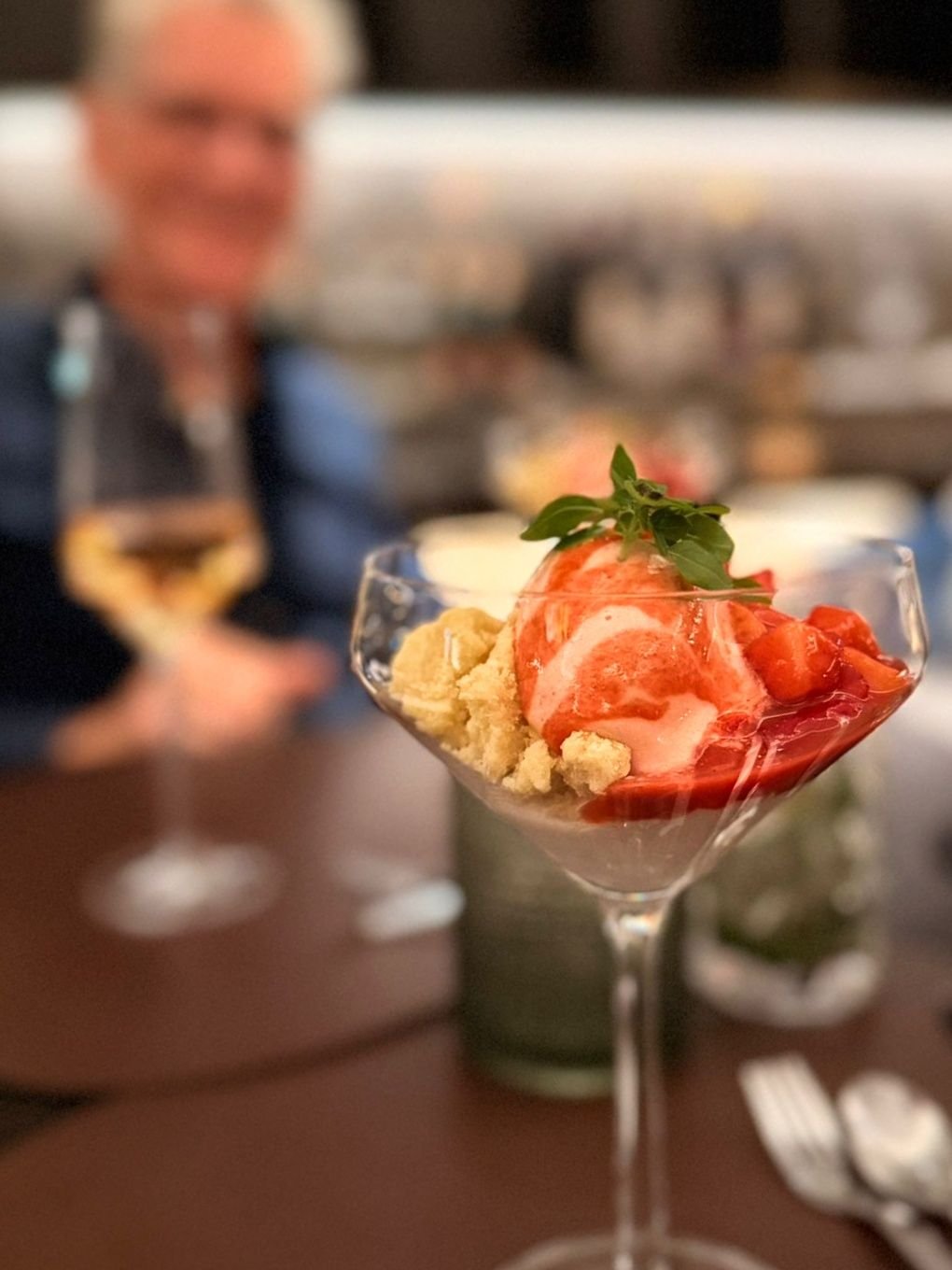 Erdbeer-Nachtisch im Stilglas - Morgenpost-Menü April 2026 - Heritage