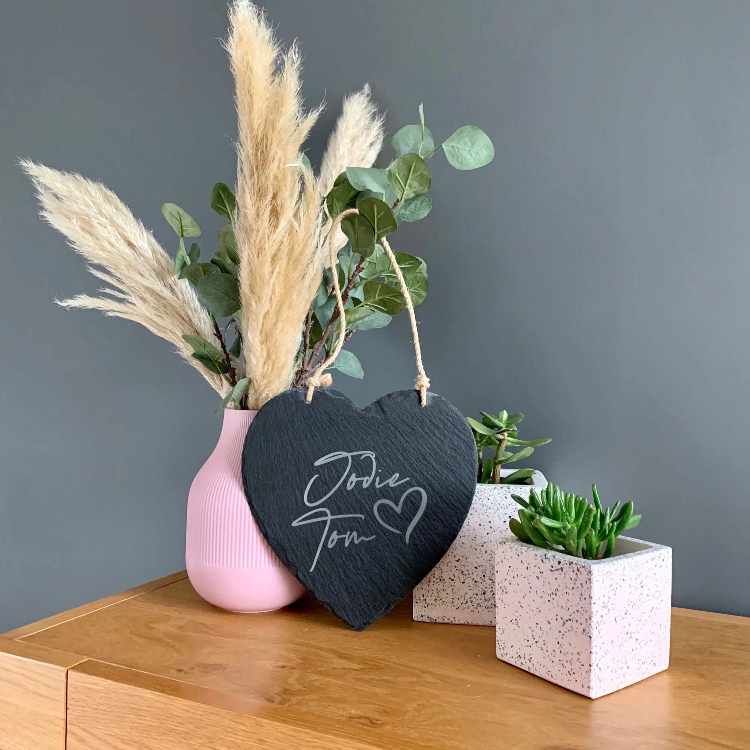 18214160-2A40-4C7E-8B74-9C9010F1C1DF