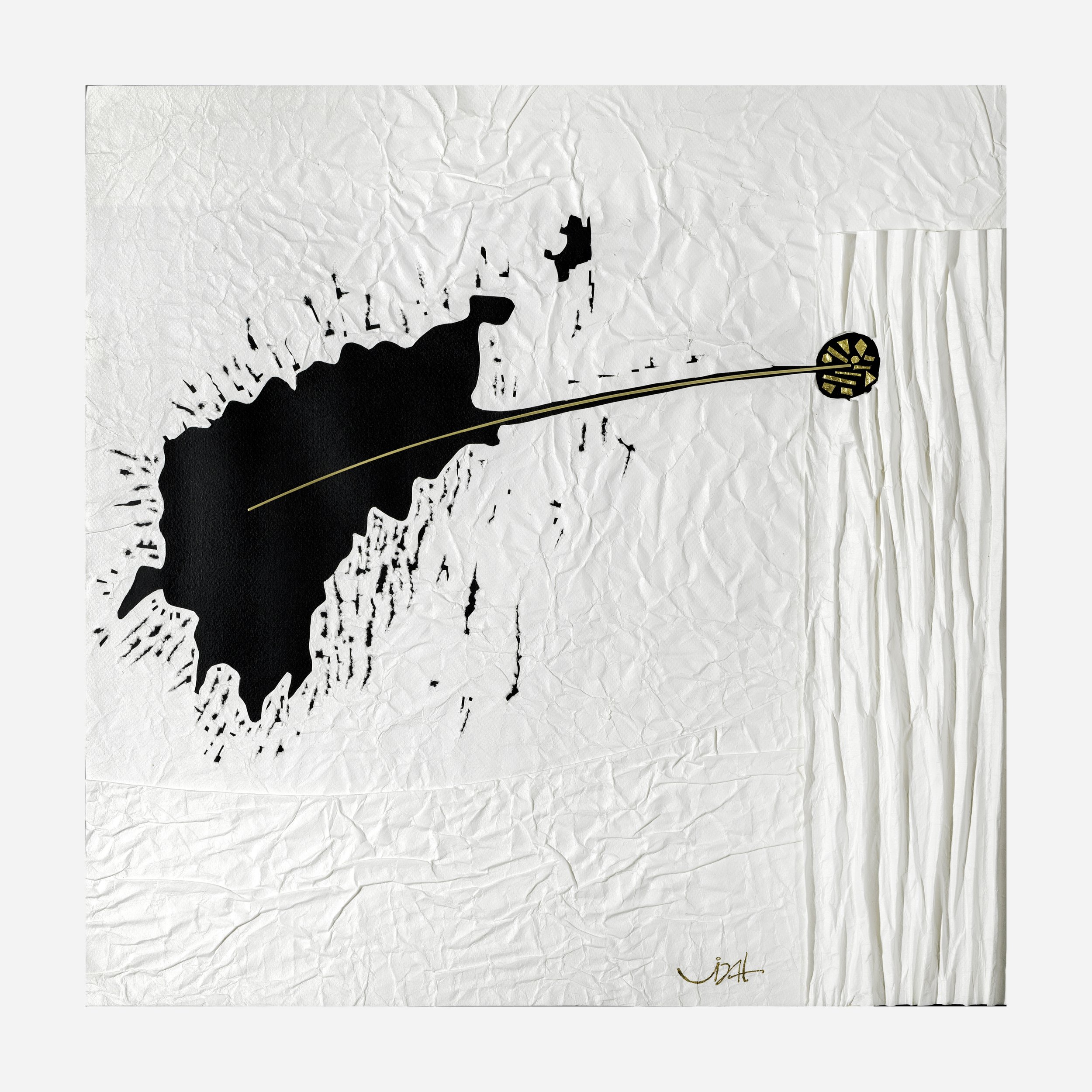   '‘Intrusion''      Papier blanc sans acide 185 gr.   Papier noir, fil de laiton, feuille d’or   24 po. X 24 po.      1 550 $    