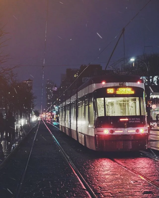 Talkin about those night moves. .
.
.
.
.
 #primeshots #instamagazine_ #instagoodmyphoto #visualambassadors #folkgood #peopleinframe #highsnobiety #createyourhype #streetmobs #thecreative #quietthechaos #seemycity #yngkillers #igpodium_portraits #mei